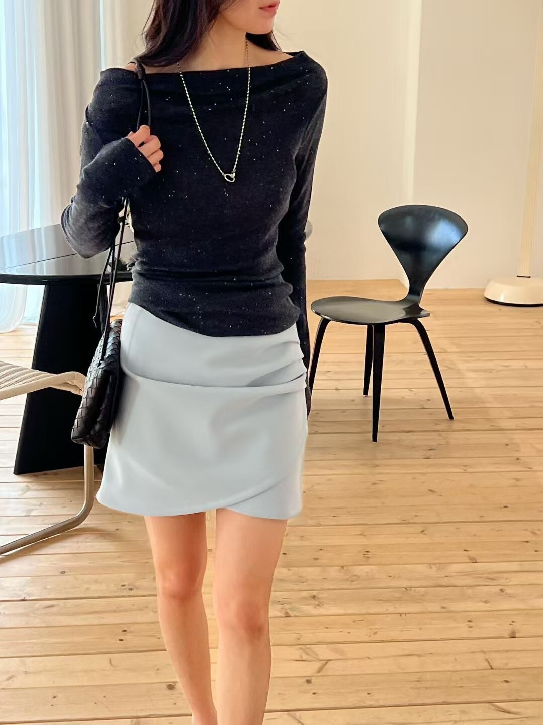 不對稱側抓摺造型短裙-S-M / 3色