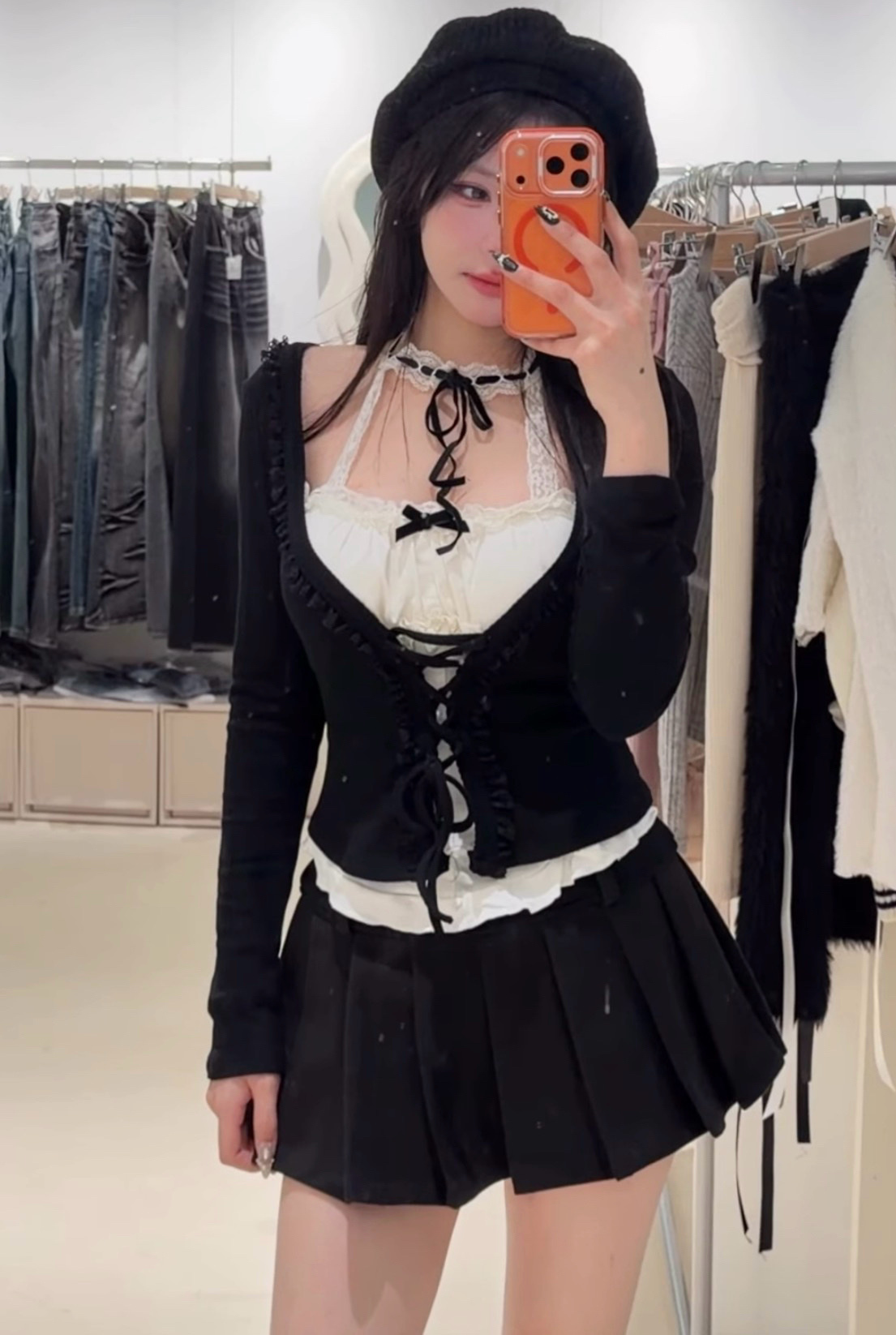 蕾絲純慾綁脖肩帶兩件套