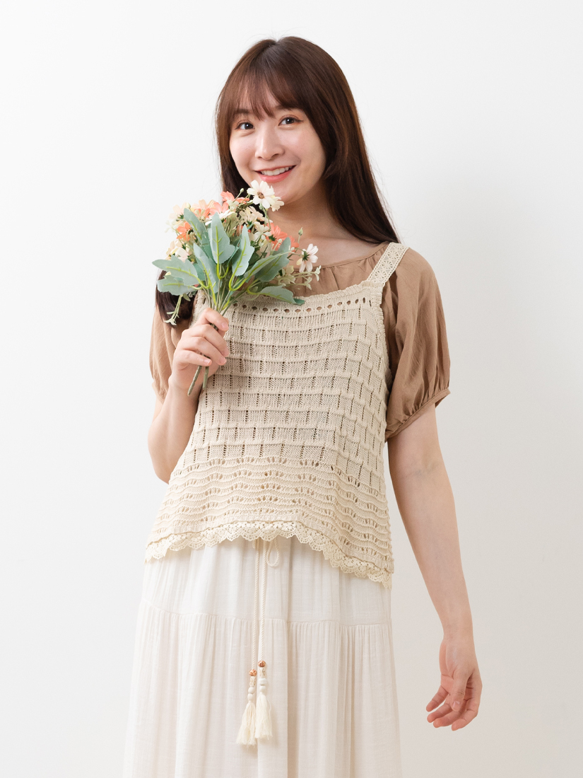 柔軟簍空編織蕾絲肩帶針織背心