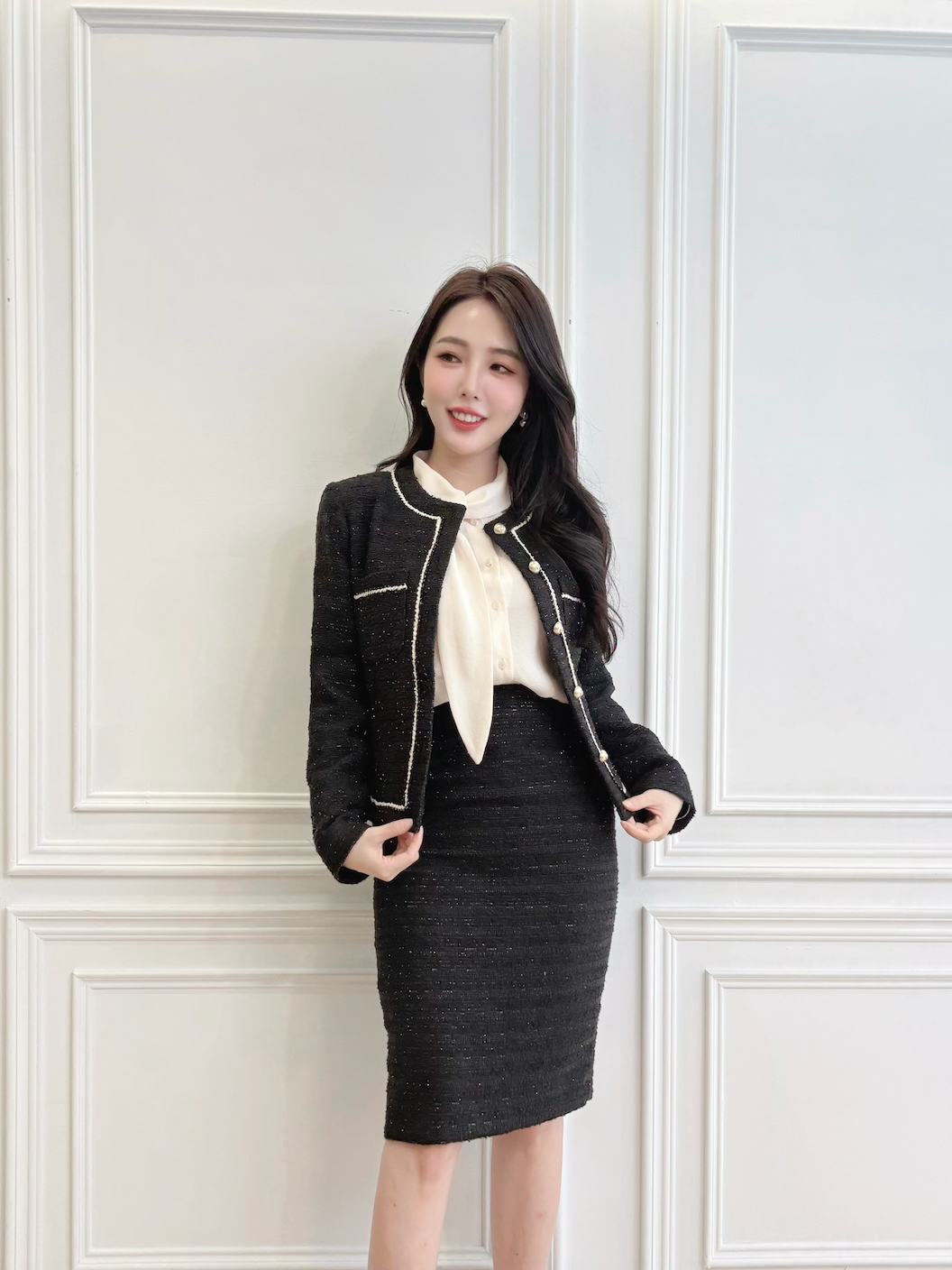 細閃織紋銀釦窄裙套裝-黑