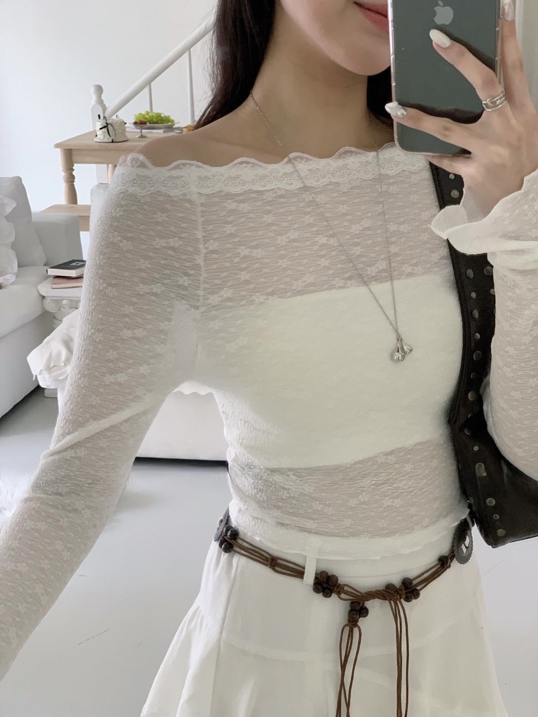 A12 現貨平口蕾絲捲邊下擺上衣