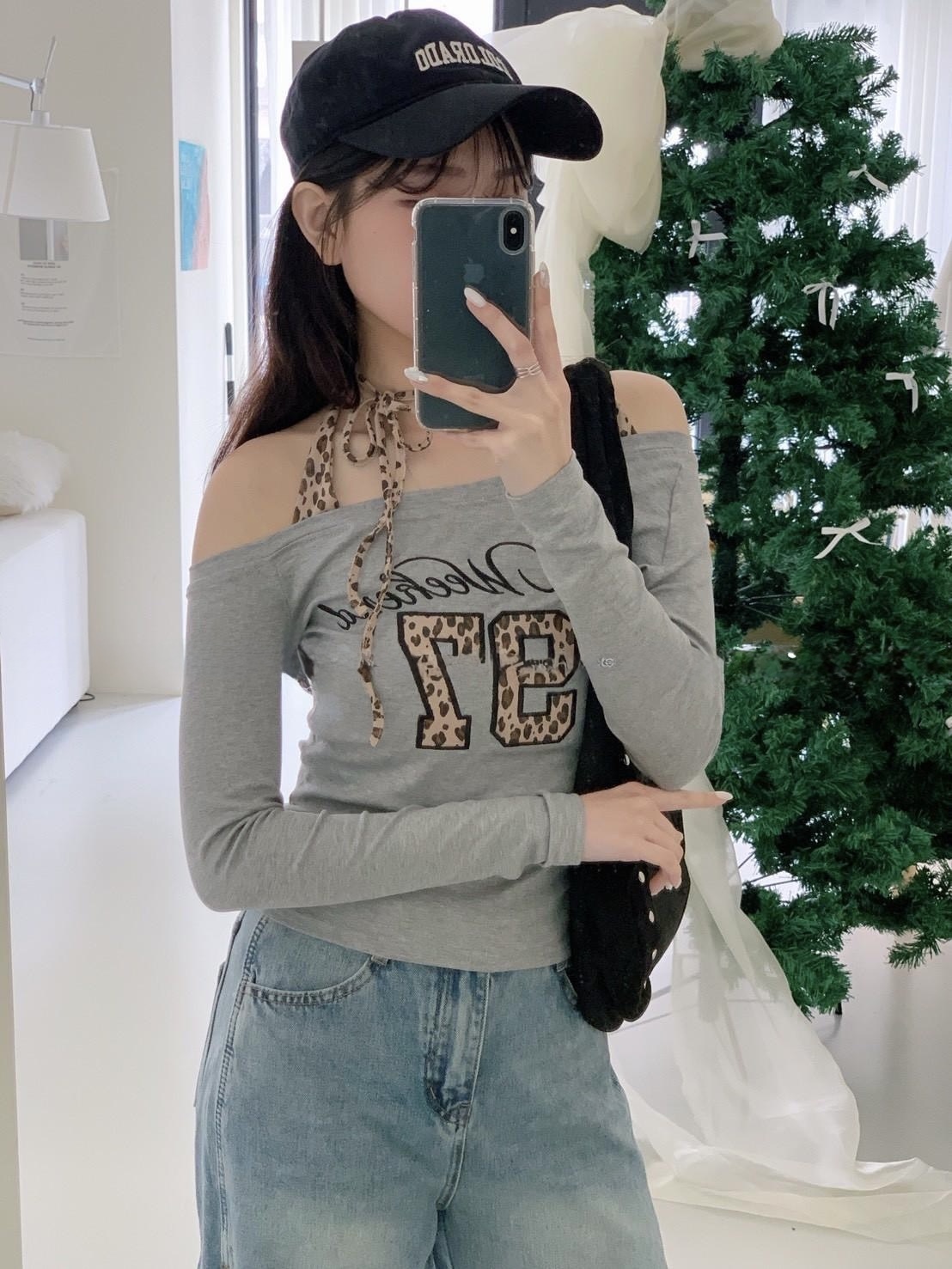 A20 現貨字母刺繡豹紋拼接綁帶假兩件平口上衣