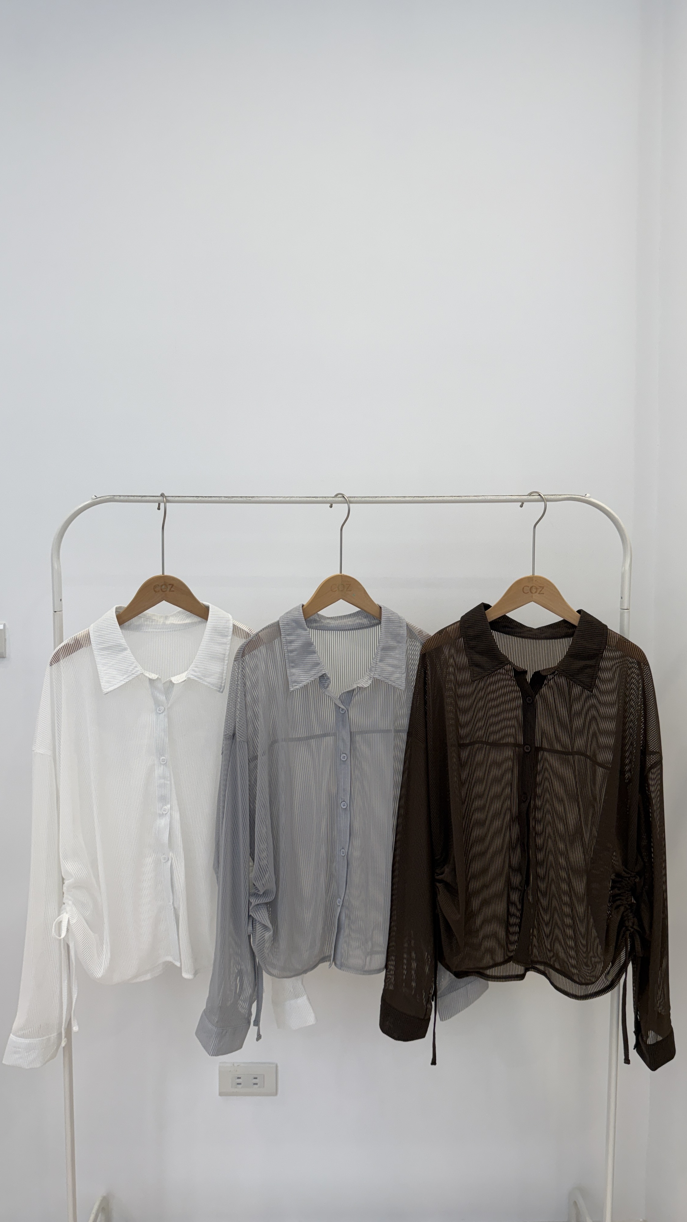 高級感直條透膚側綁襯衫_3271