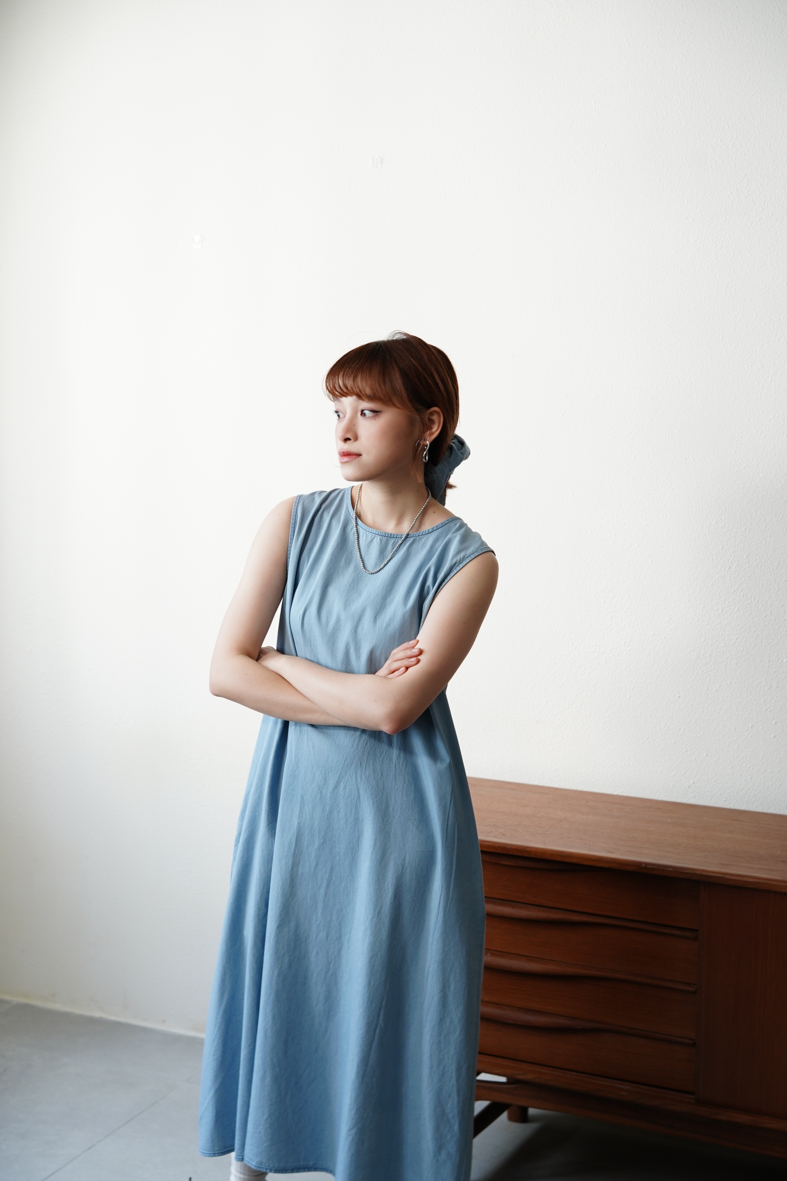 露背牛仔布背心裙 - OP61903