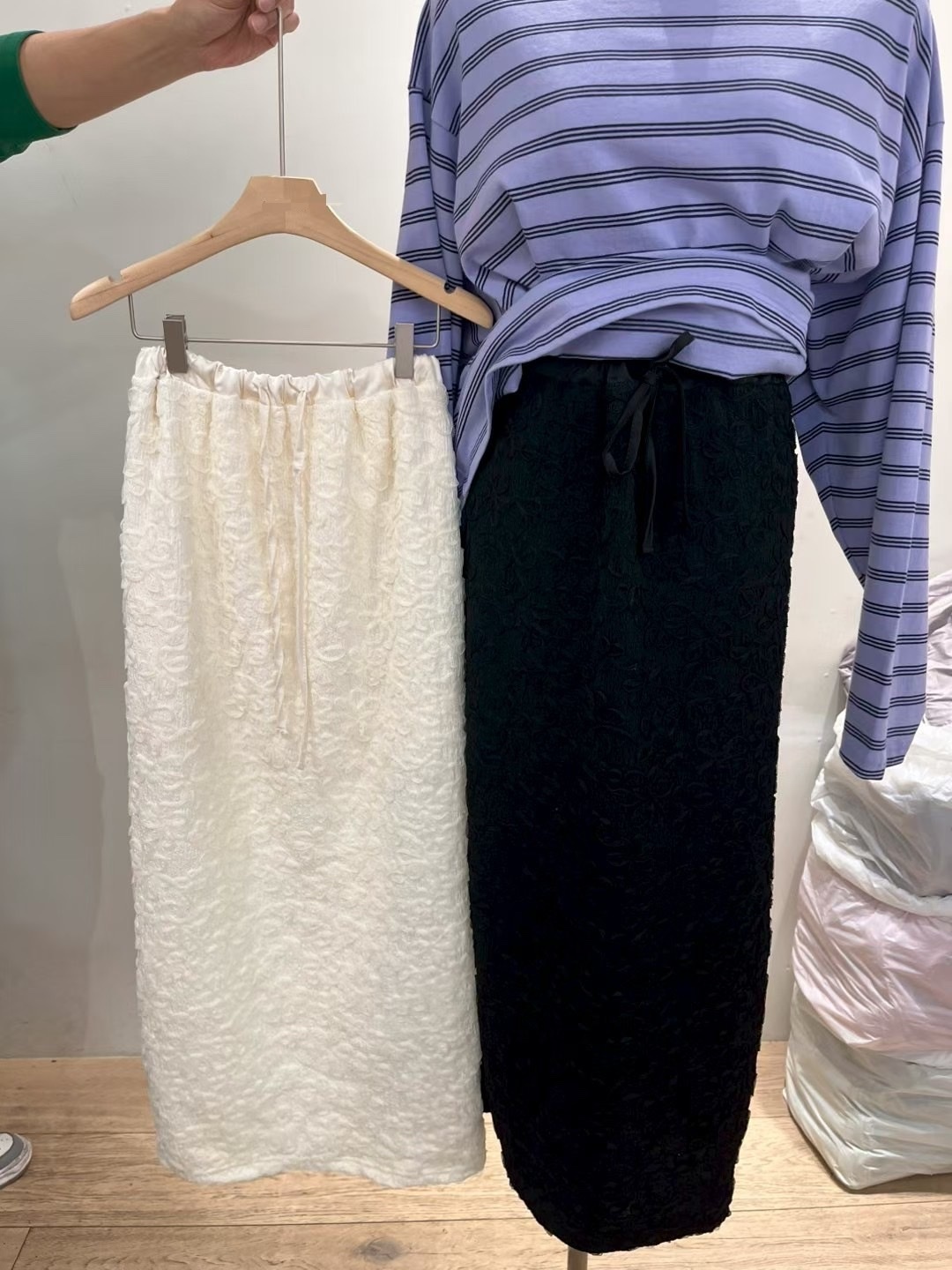 655 正韓刺繡花朵蕾絲裙