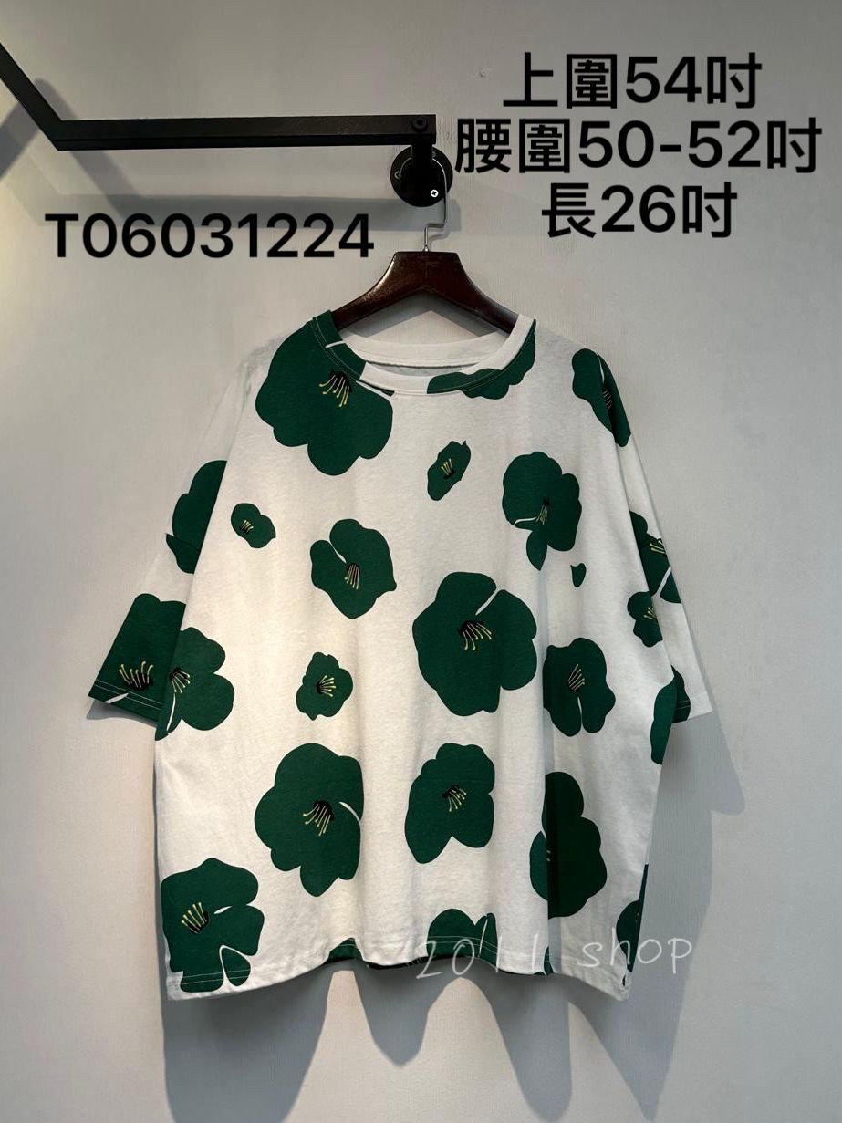 出口日本花花寬鬆TOP 上圍54吋 腰圍50-52吋 長26吋 T06031224