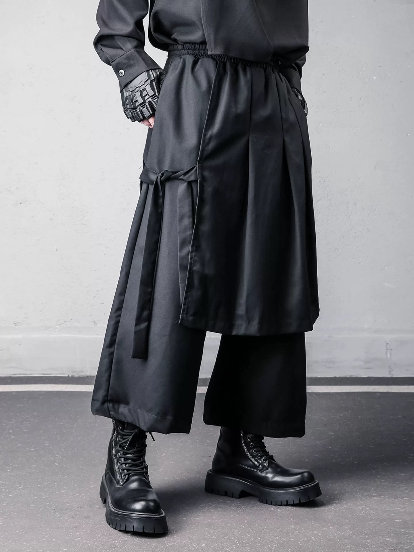 𝙏𝙀𝘾𝙃𝙒𝙀𝘼𝙍 暗黑闊腿不對稱假兩件裙褲