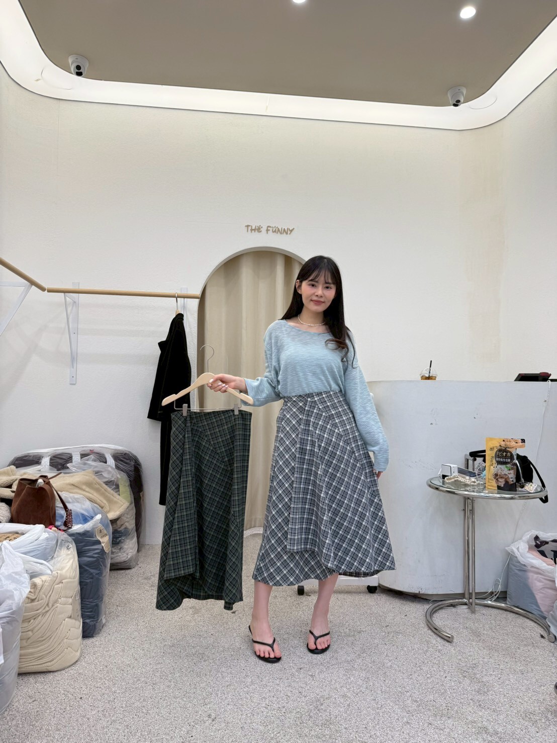 FP6005 人造絲後鬆緊不規則格紋半身裙