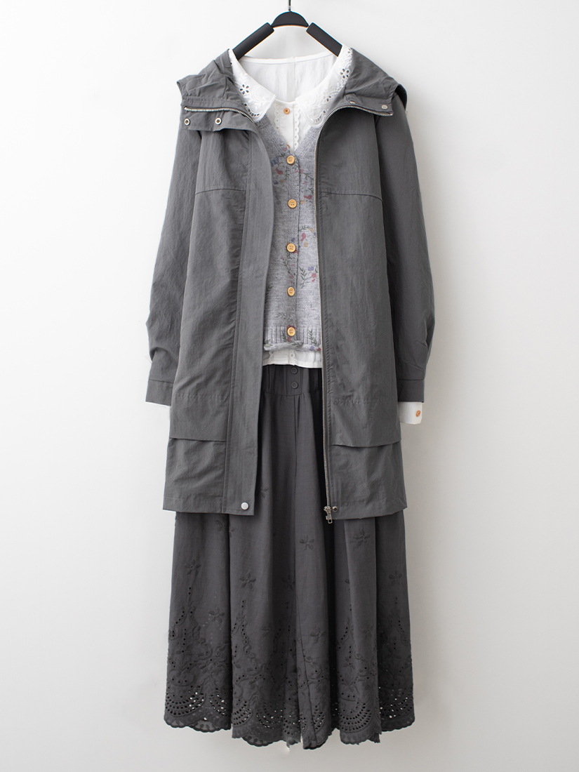 層次連帽風衣繡花領壓褶襯衫繡花純棉寬褲組合