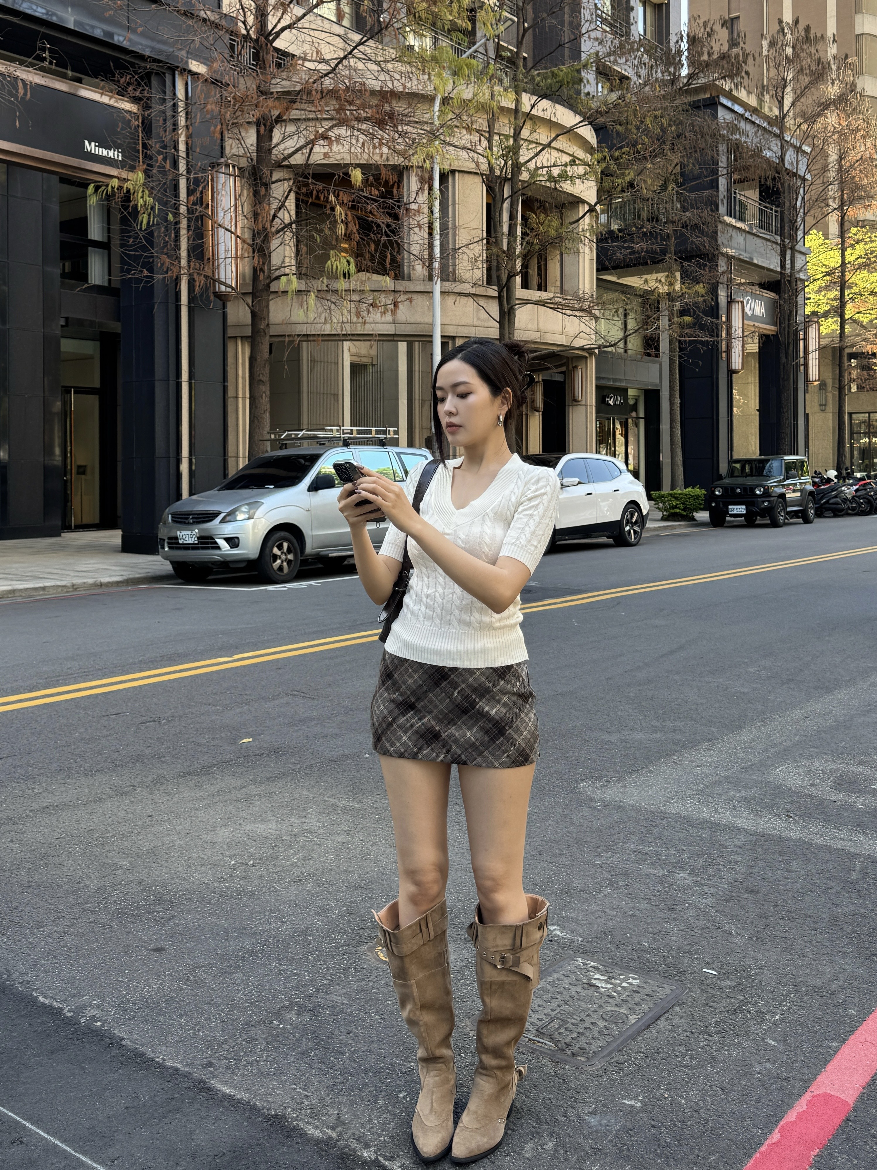 高智美學📂V領麻花針織五分袖上衣(2色)