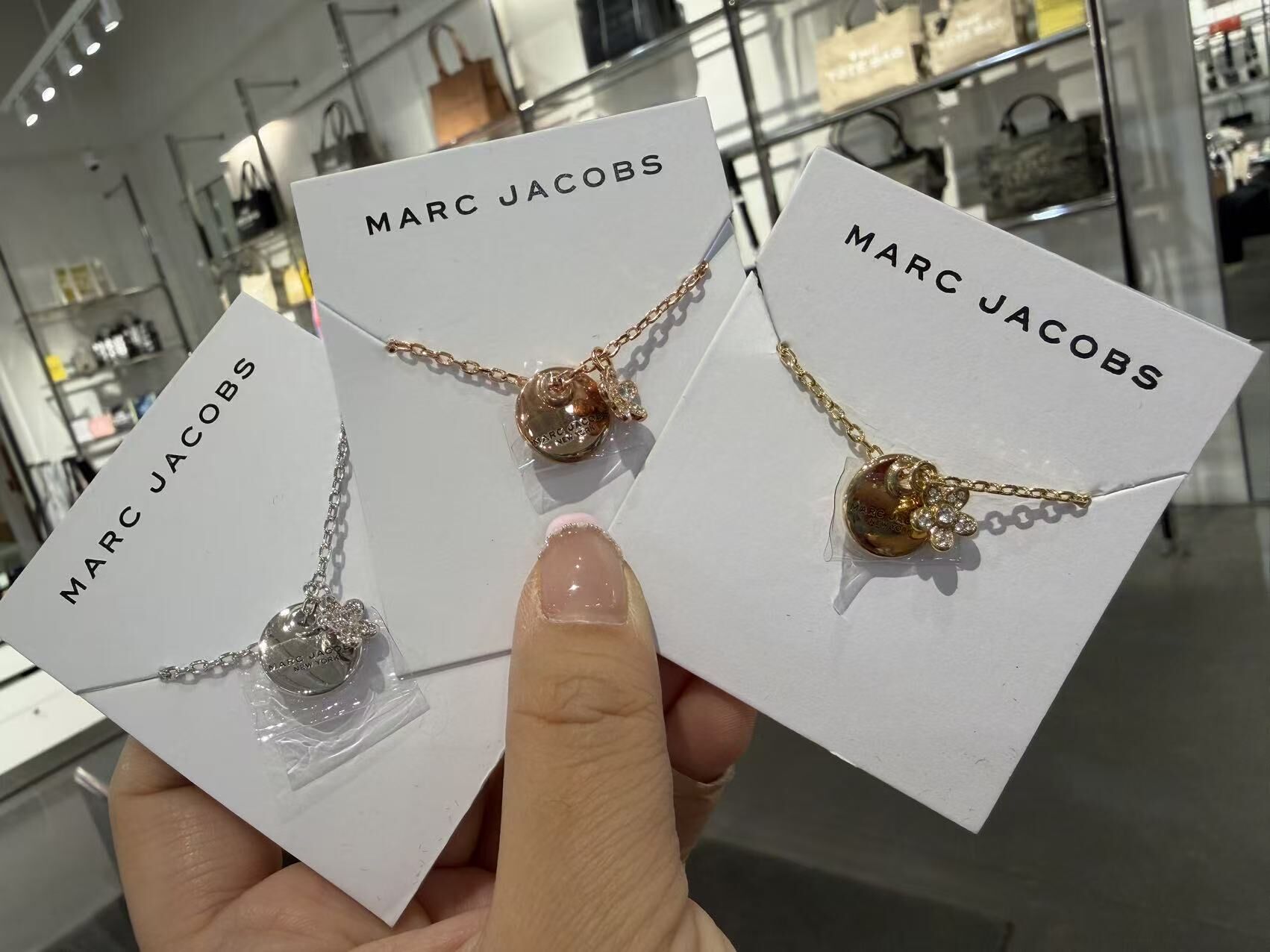 【直播】Marc Jacobs LX031275 花花吊飾頸鏈