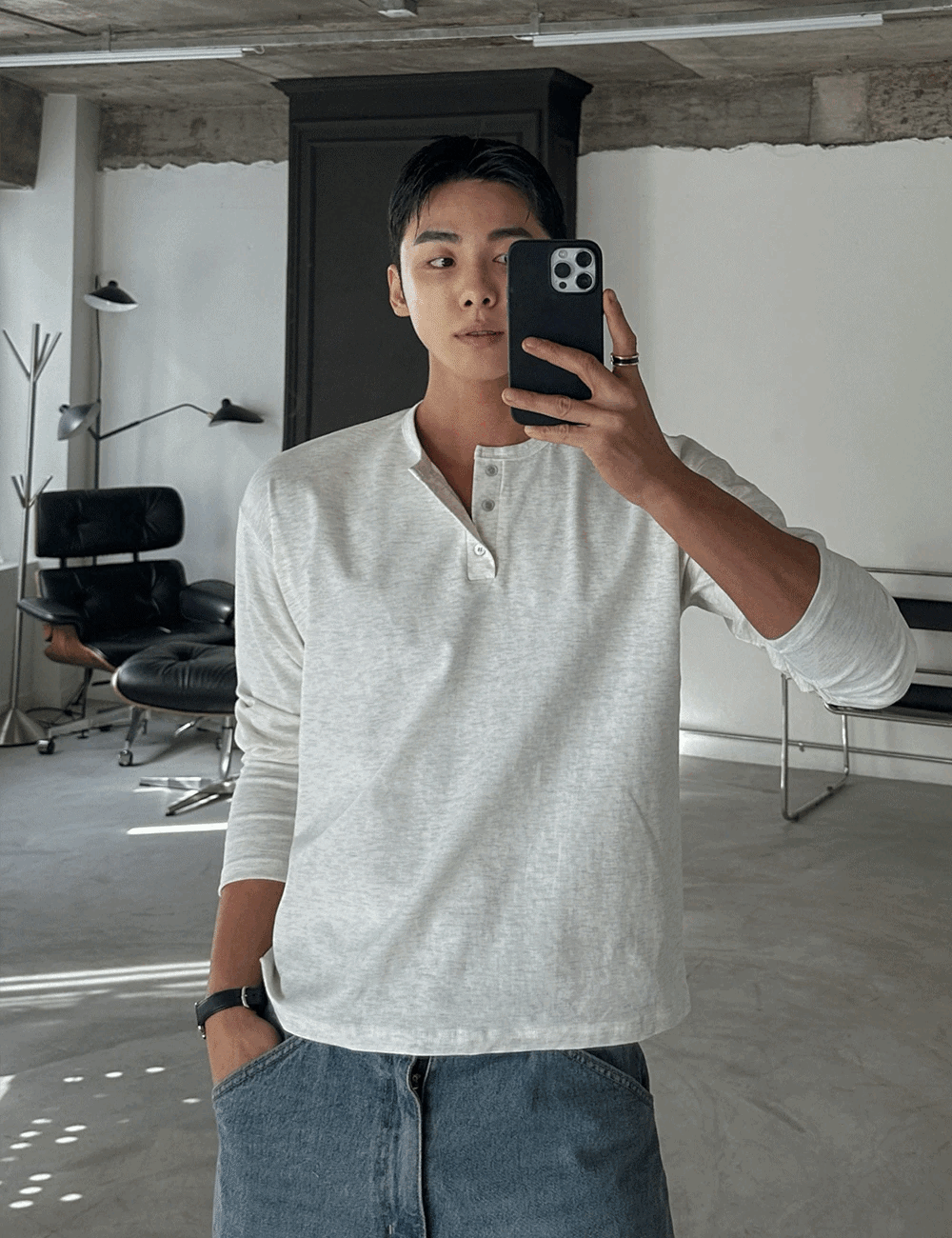 柔軟亨利領長袖T恤