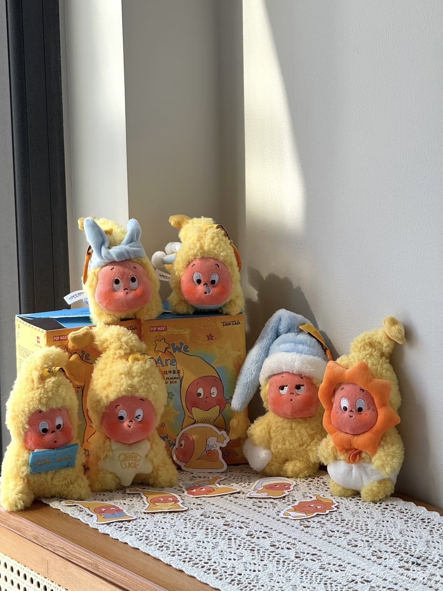（現貨）泡泡瑪特 星星人第一代💫毛絨掛件盲盒吊飾 鑰匙圈