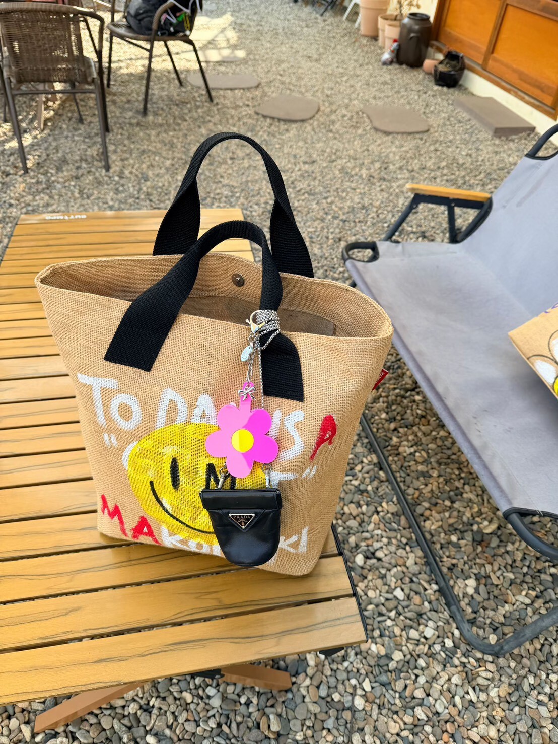 手繪風磁釦手提黃麻袋((不含配件))