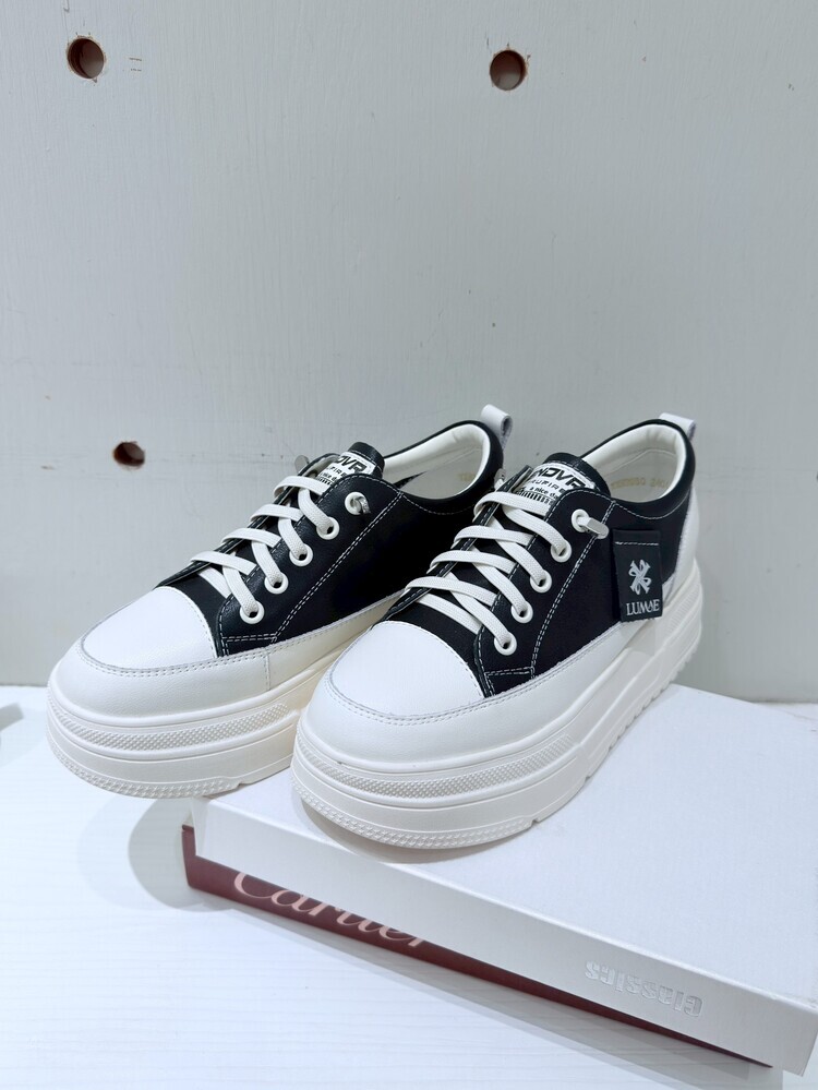 【現貨+預購】小白皮標增高白鞋