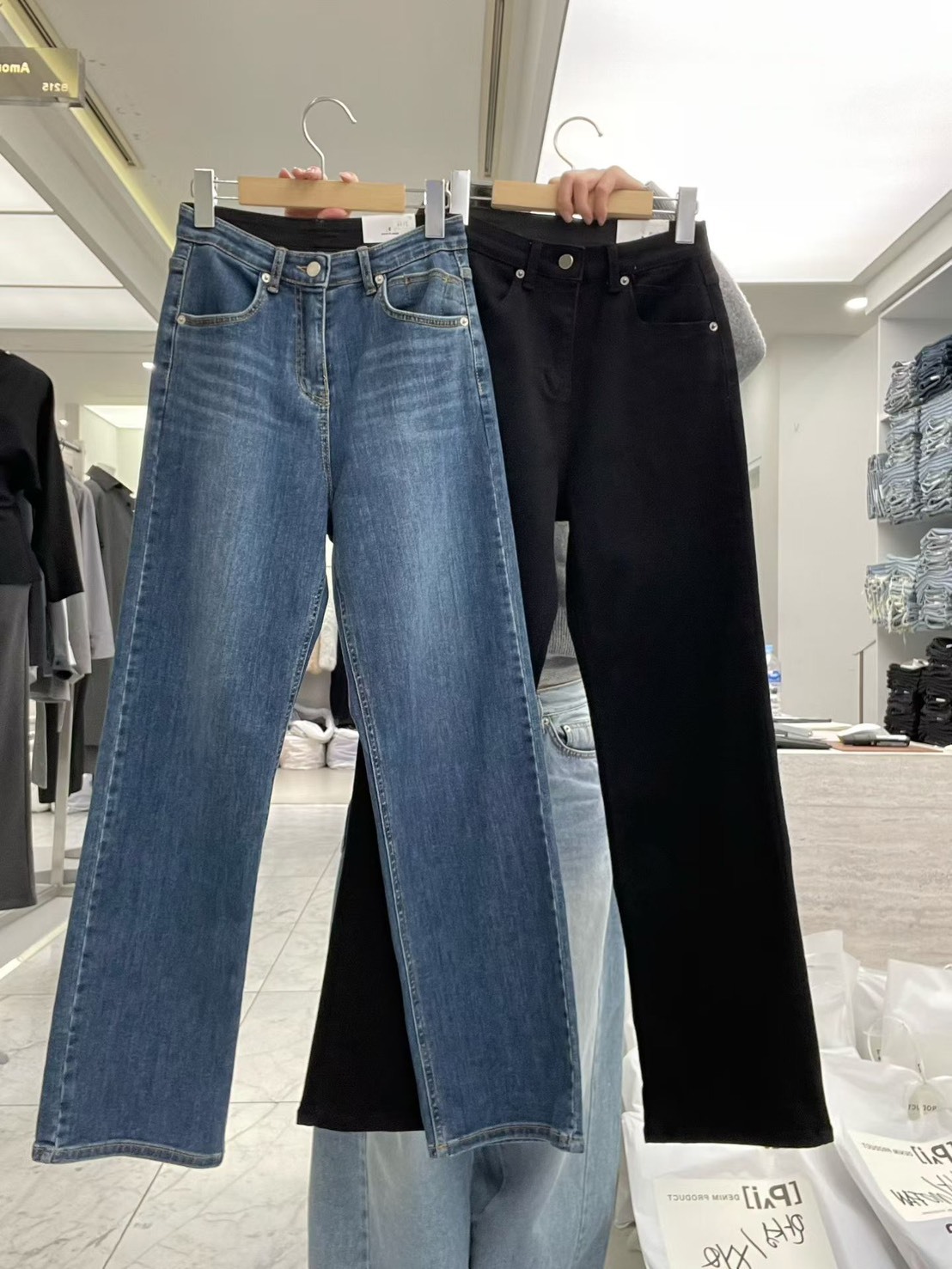 2104彈力窄直筒牛仔長褲