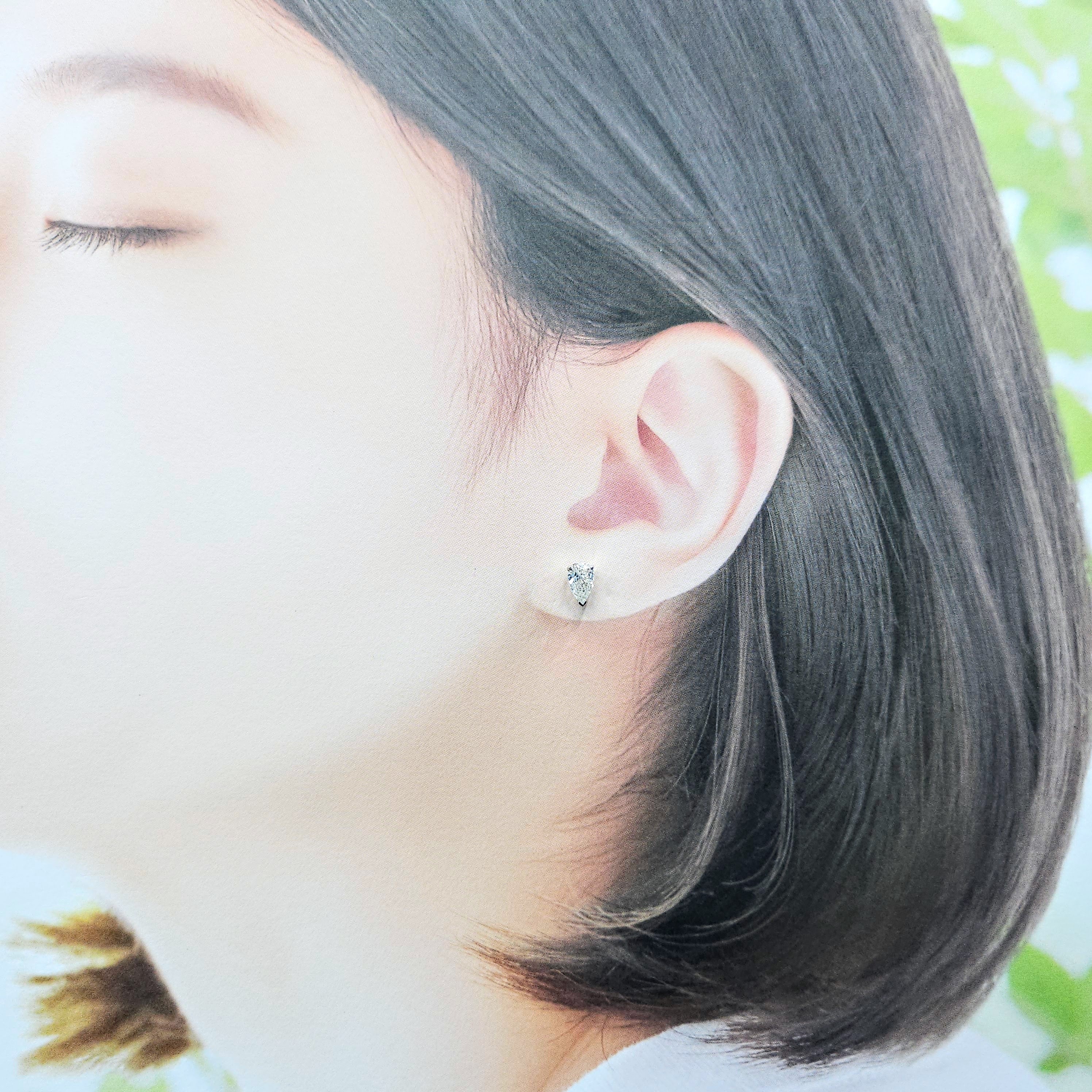 全新18K黃白雙色金【主石1卡4份梨形鑽石】耳環