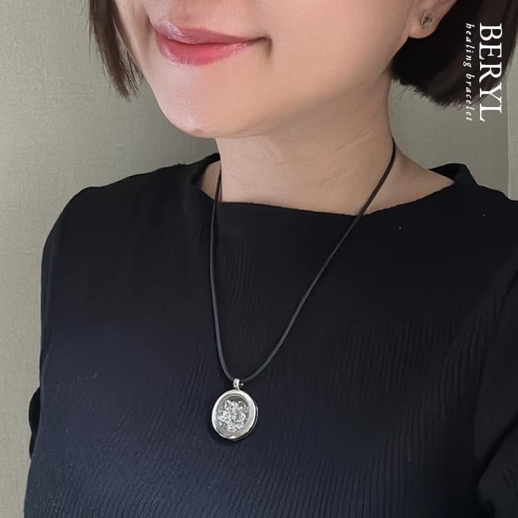 巴基斯坦油膽閃靈鑽，逢凶化吉守護墜/黑色霧面膠繩