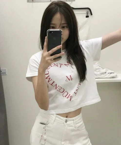 （現貨）韓牌 MUCENT HEART LETTERING 愛心logo 短T P00000LM