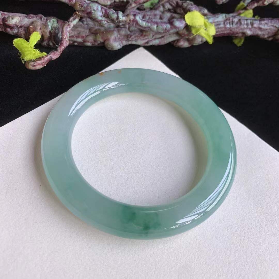 翡翠冰種飄綠花飄黃翡圓條手鐲,天然翡翠A玉, 緬甸玉, Jade, Jadeite