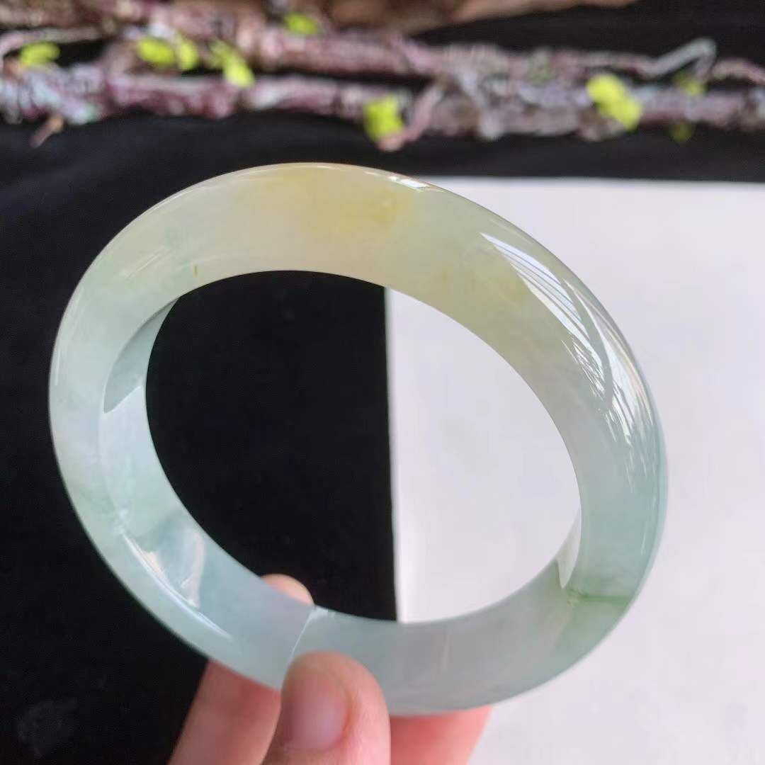 372661 58mm翡翠冰種冰潤飄黃翡正圈手鐲 (56-58)