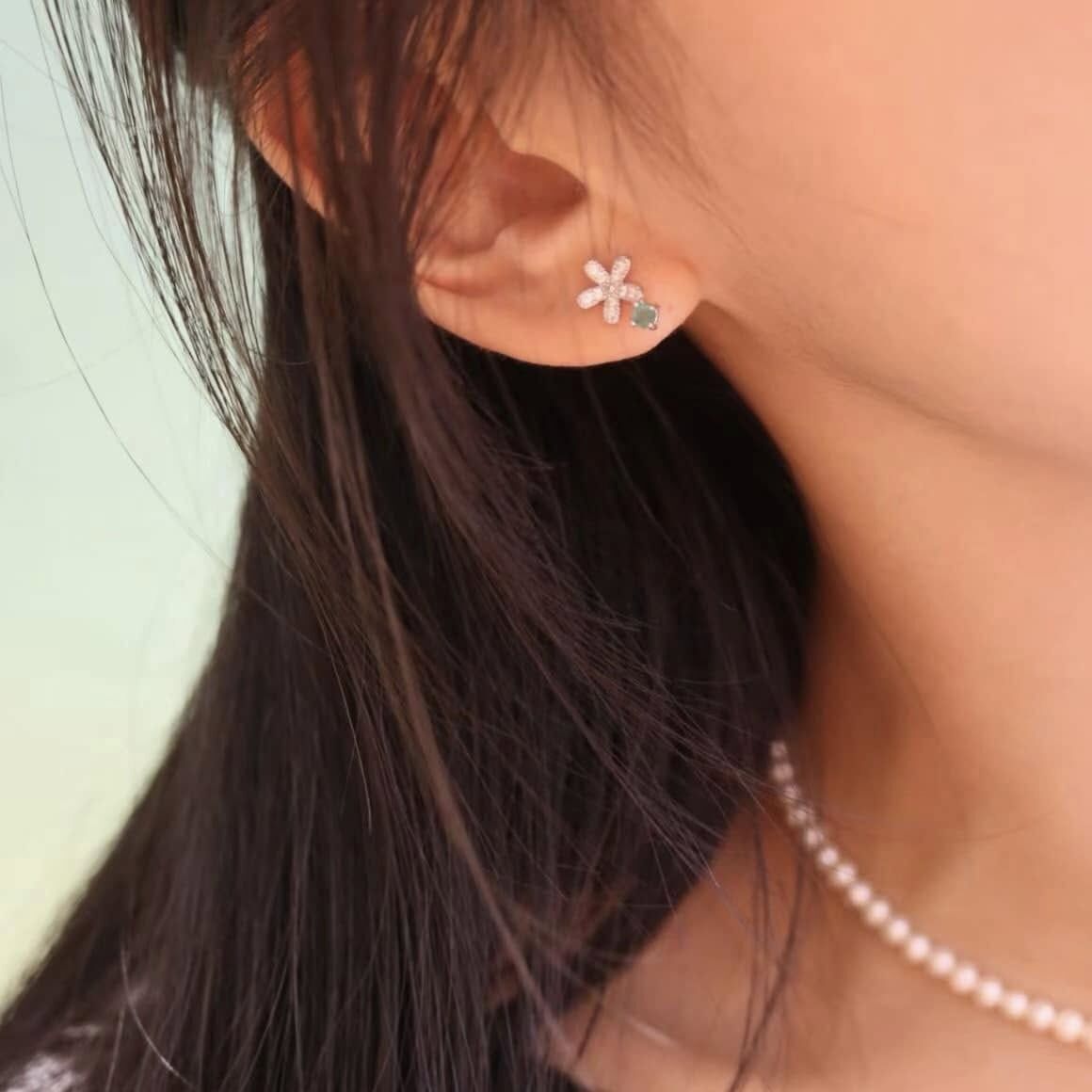 心想事成，天然祖母綠小花純銀耳環