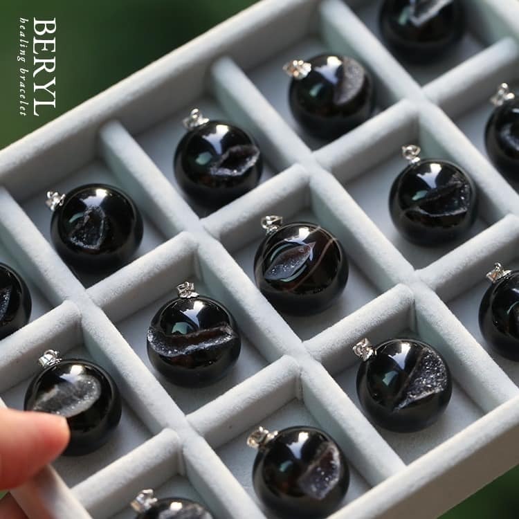 巴西晶洞開口笑快樂水晶純銀墜/贈細版純銀45公分項鍊