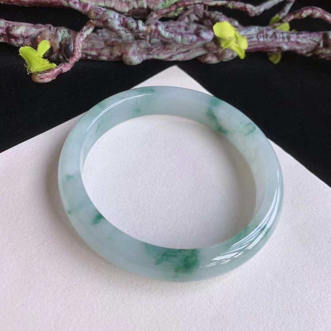 翡翠冰糯水潤飄綠花正圈手鐲,天然翡翠A玉, 緬甸玉, Jade, Jadeite