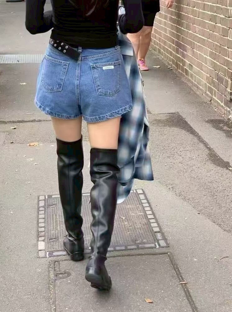 0168-後小皮標顯瘦牛仔短褲