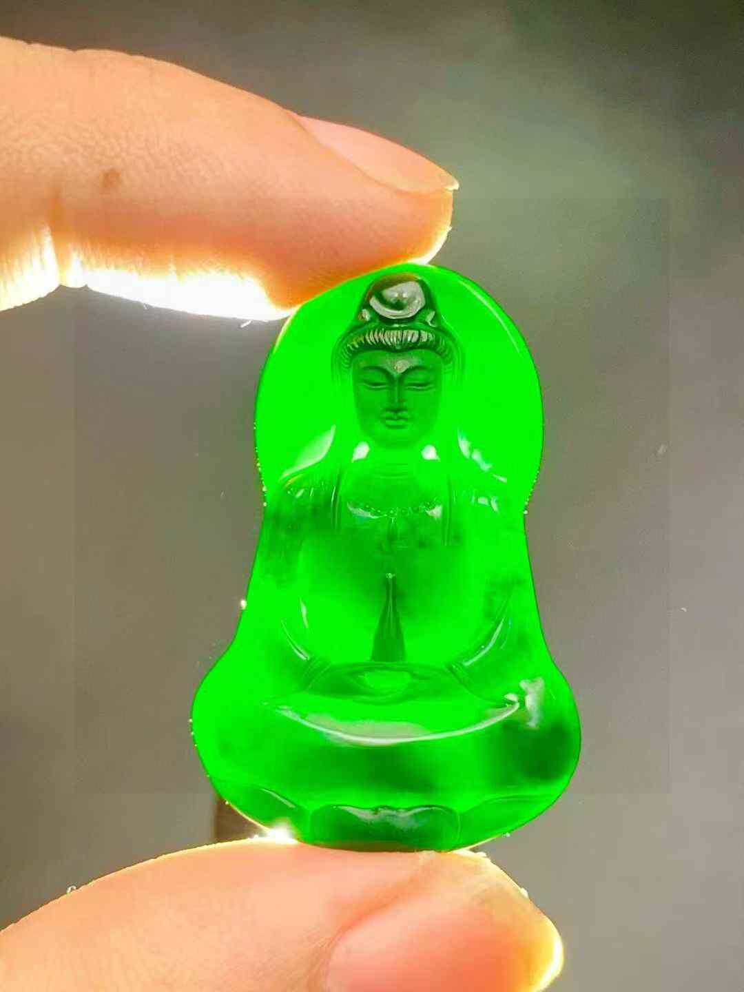 375915 翡翠墨翠立體觀音