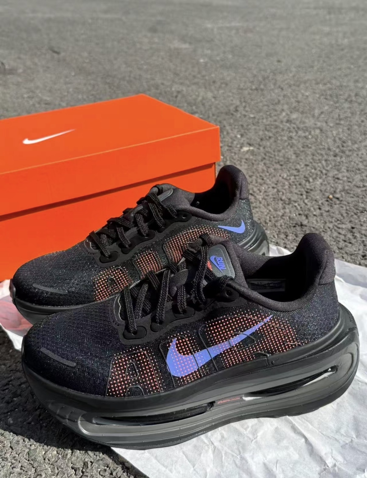 女鞋 NIKE W VOMERO PREMIUM 黑色 氣墊 緩震 透氣 慢跑 運動鞋【HM5973-002】