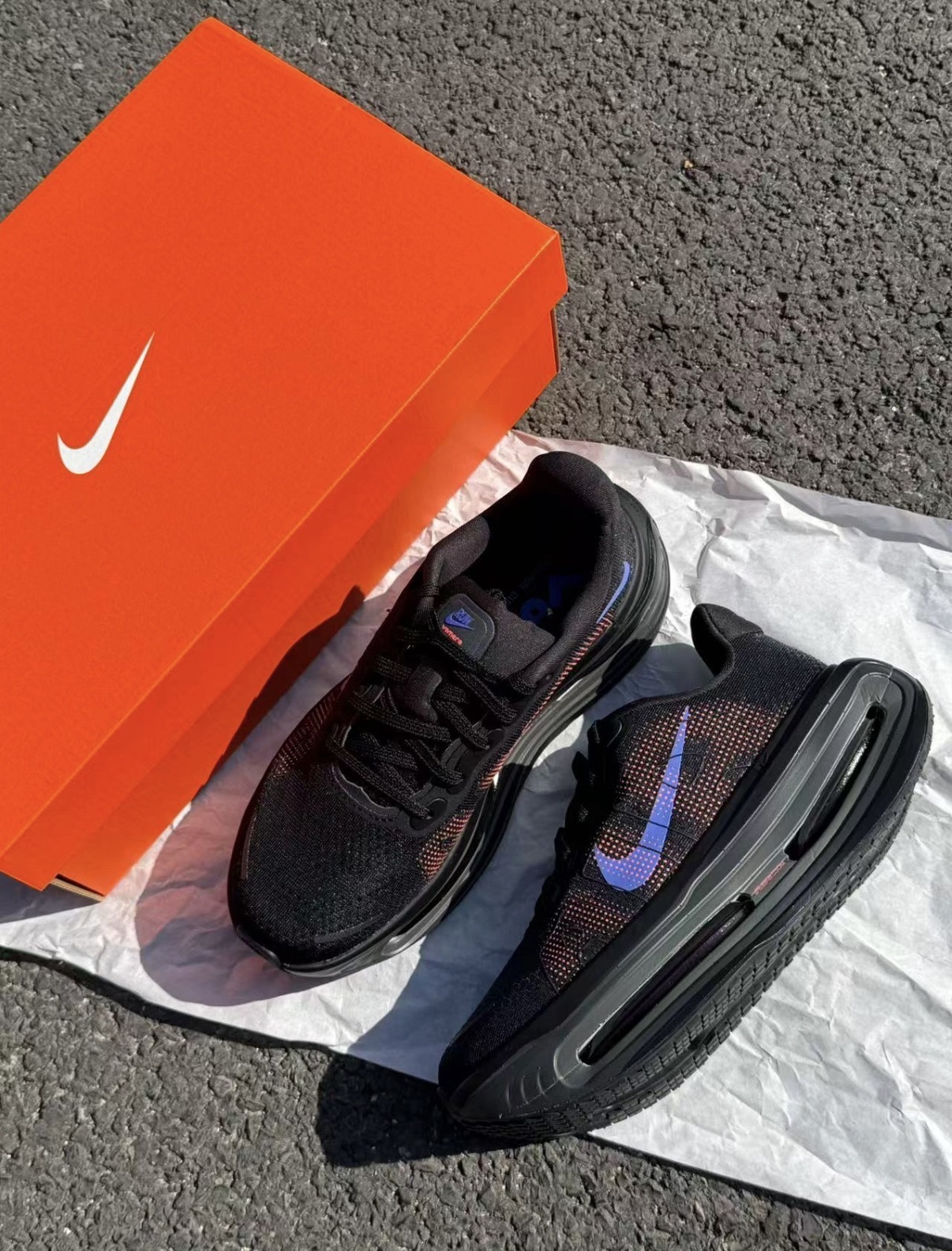 女鞋 NIKE W VOMERO PREMIUM 黑色 氣墊 緩震 透氣 慢跑 運動鞋【HM5973-002】