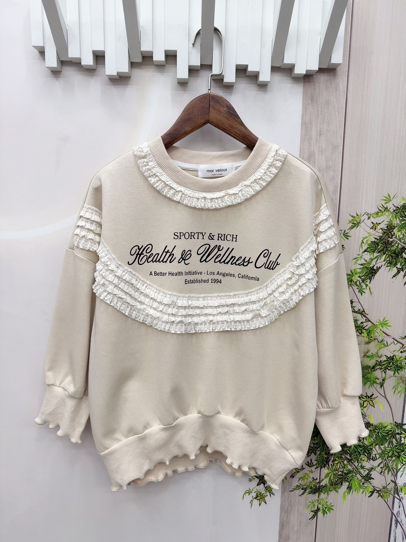 Mar 拼lace 英文字top ~150J