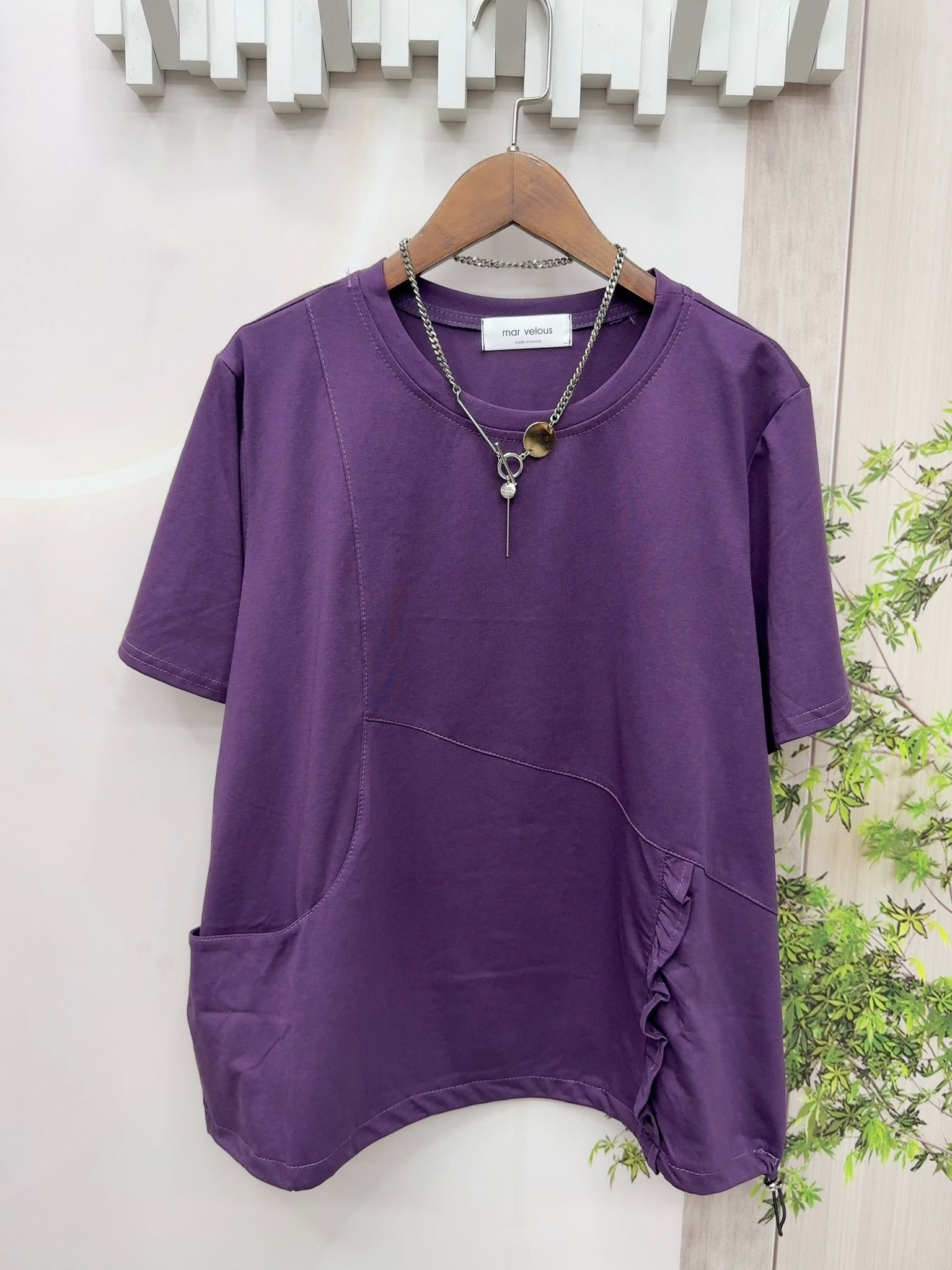 Mar 淨色拼ruffle 邊 top ～150N