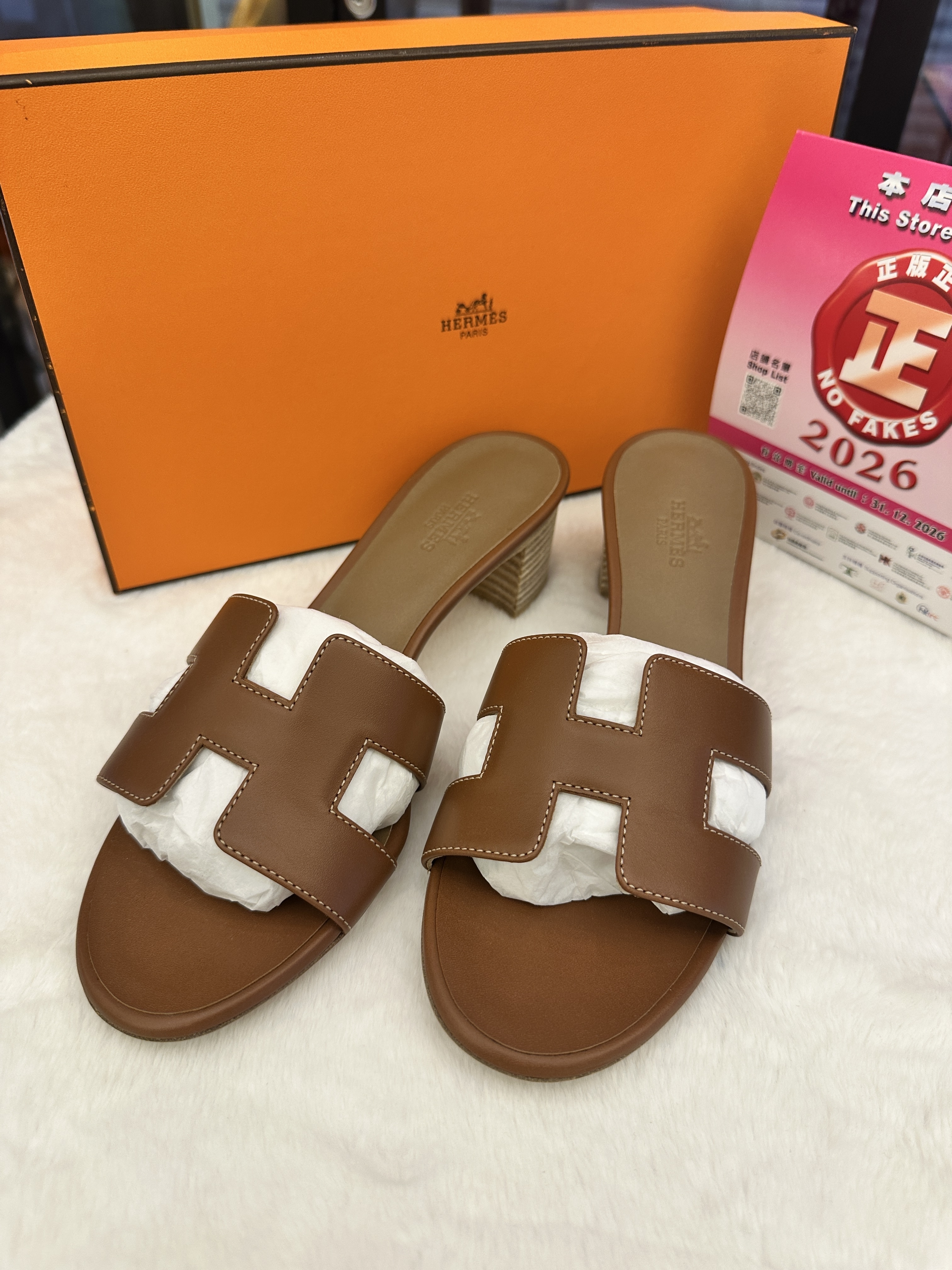 Hermes oasis heels sandals