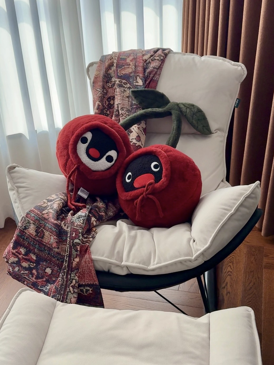 宅配免運‼️正版授權 PINGU 櫻桃 抱枕