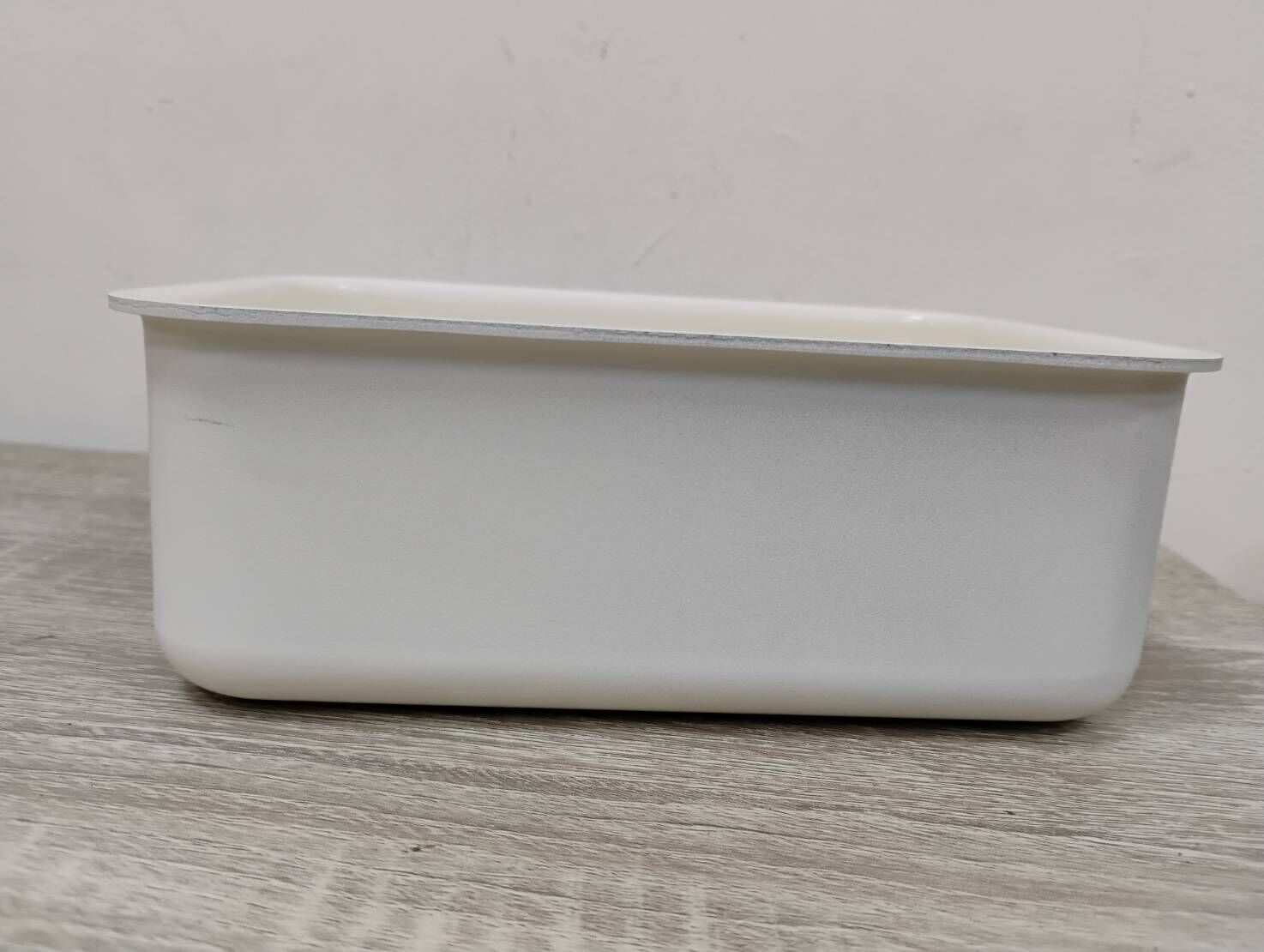 【福利瑕疵品售出，概不退換】不沾石墨烯保鮮盒-L (1400ML) / 萬用蓋款-米白色