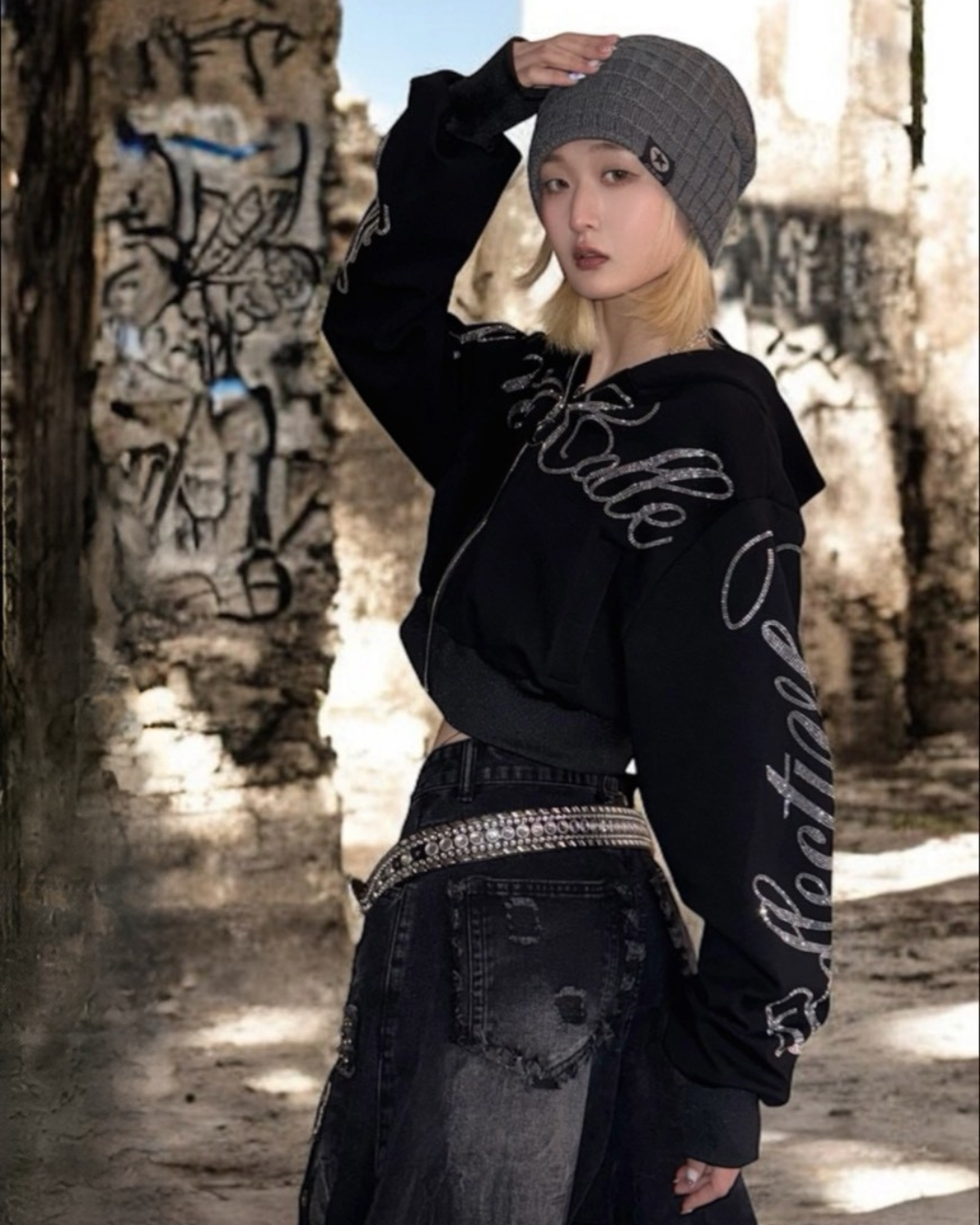 水鑽短版連帽外套