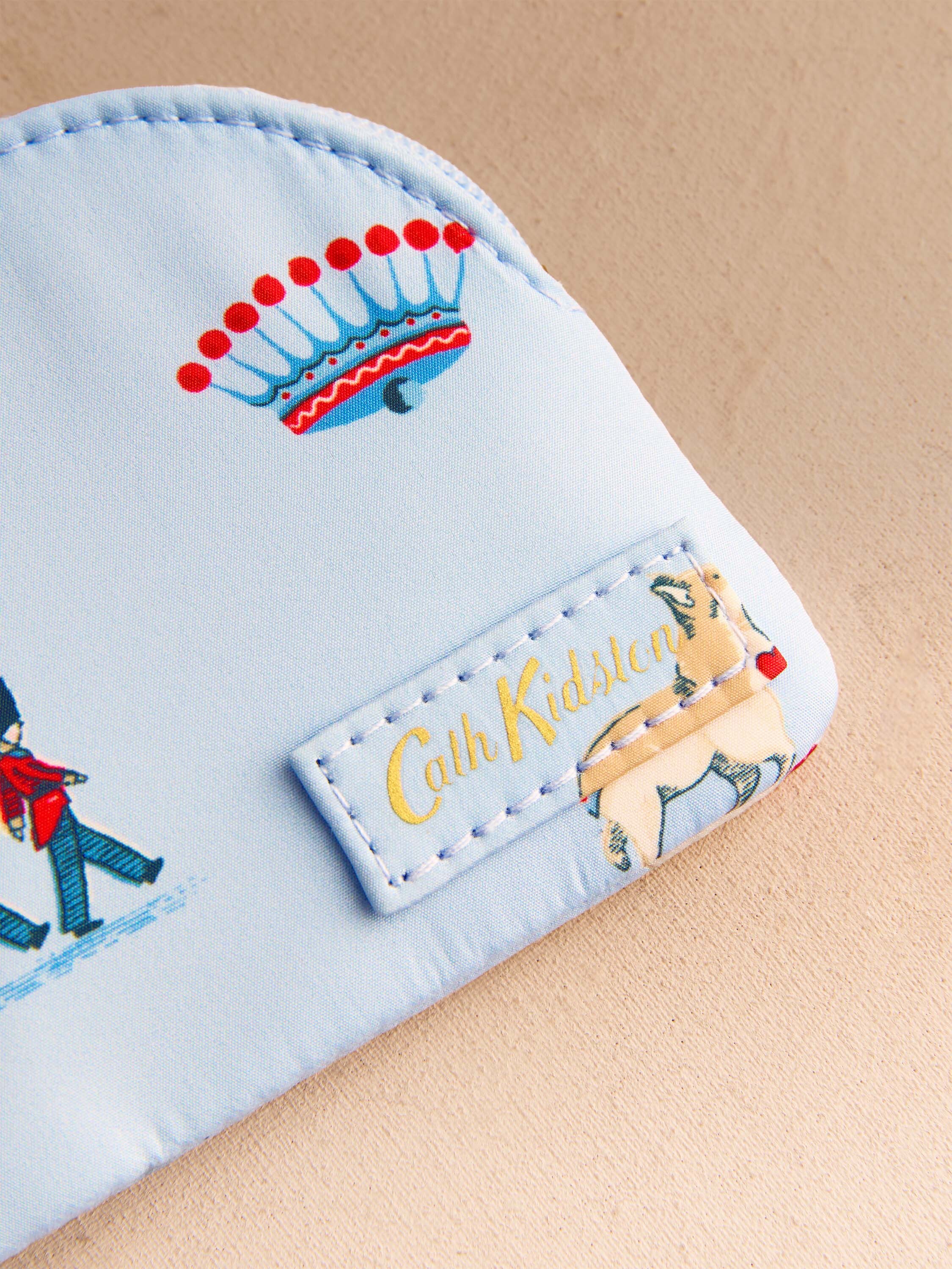 Queenies London 半月型零錢包