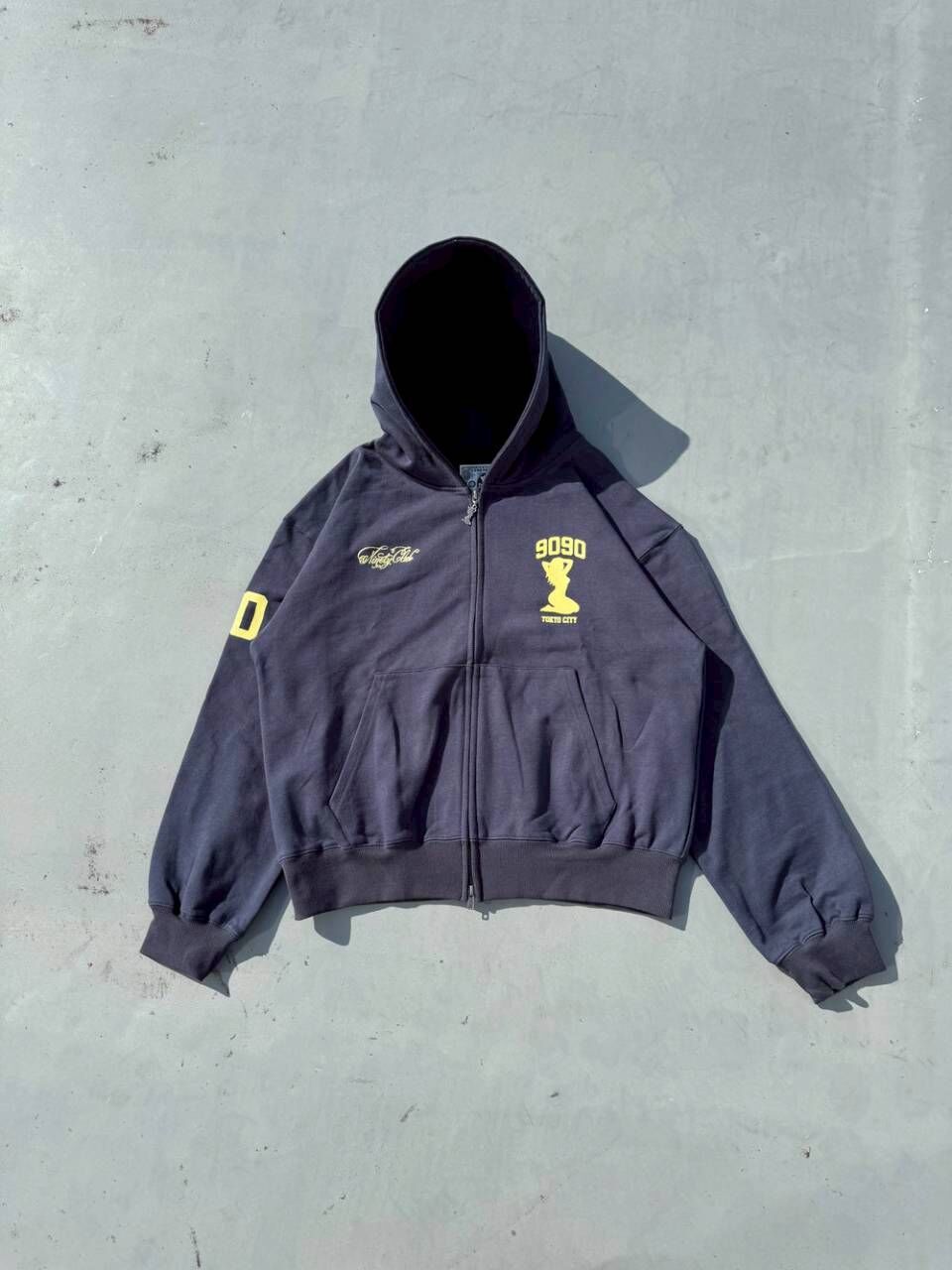 【9090】0314 發售 性感標誌拉鍊連帽衫