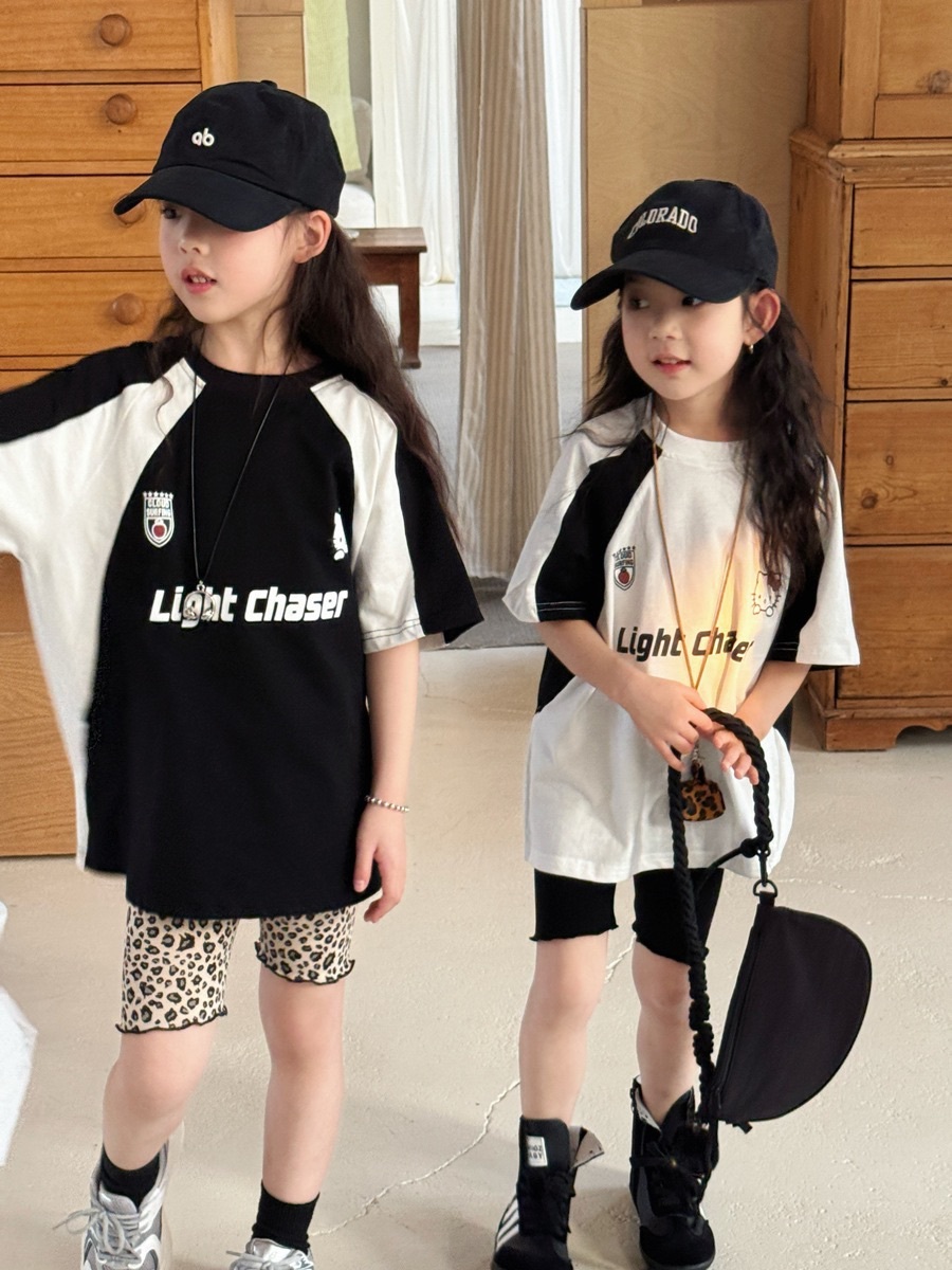 寬鬆字母貓貓上衣