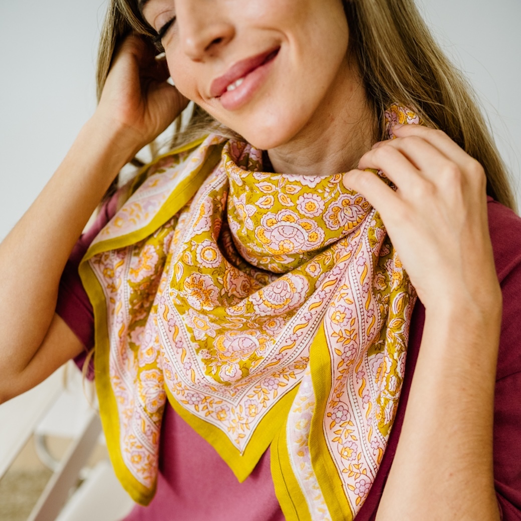 加爾達卡其綠 | 領巾