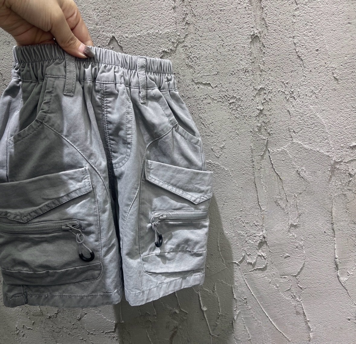 雙口袋拉鍊工裝短褲