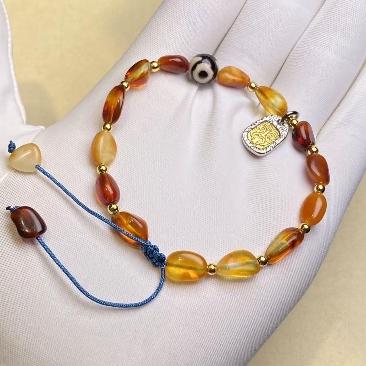 福祿壽，三眼天珠與扎基拉姆多寶琥珀手串
