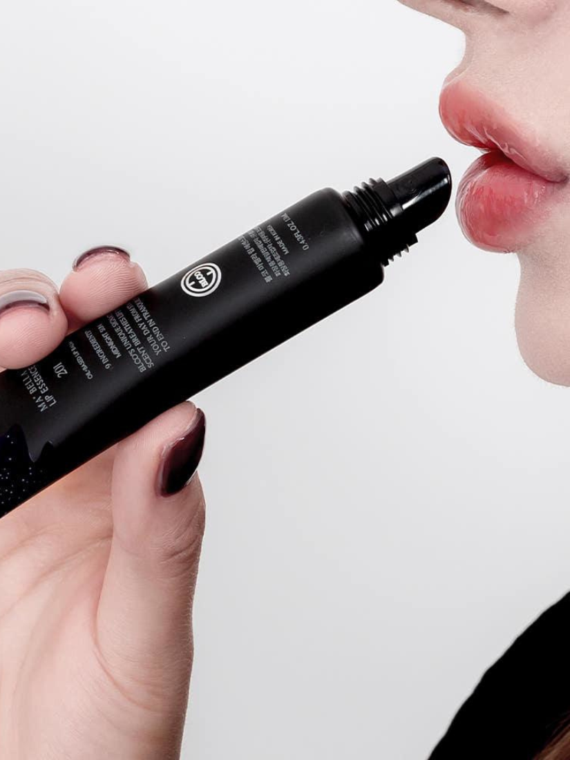 【 限量現貨 】BLCO 豐唇保濕Ma Bella精華護唇膏黑色201 (軟管) 13ml