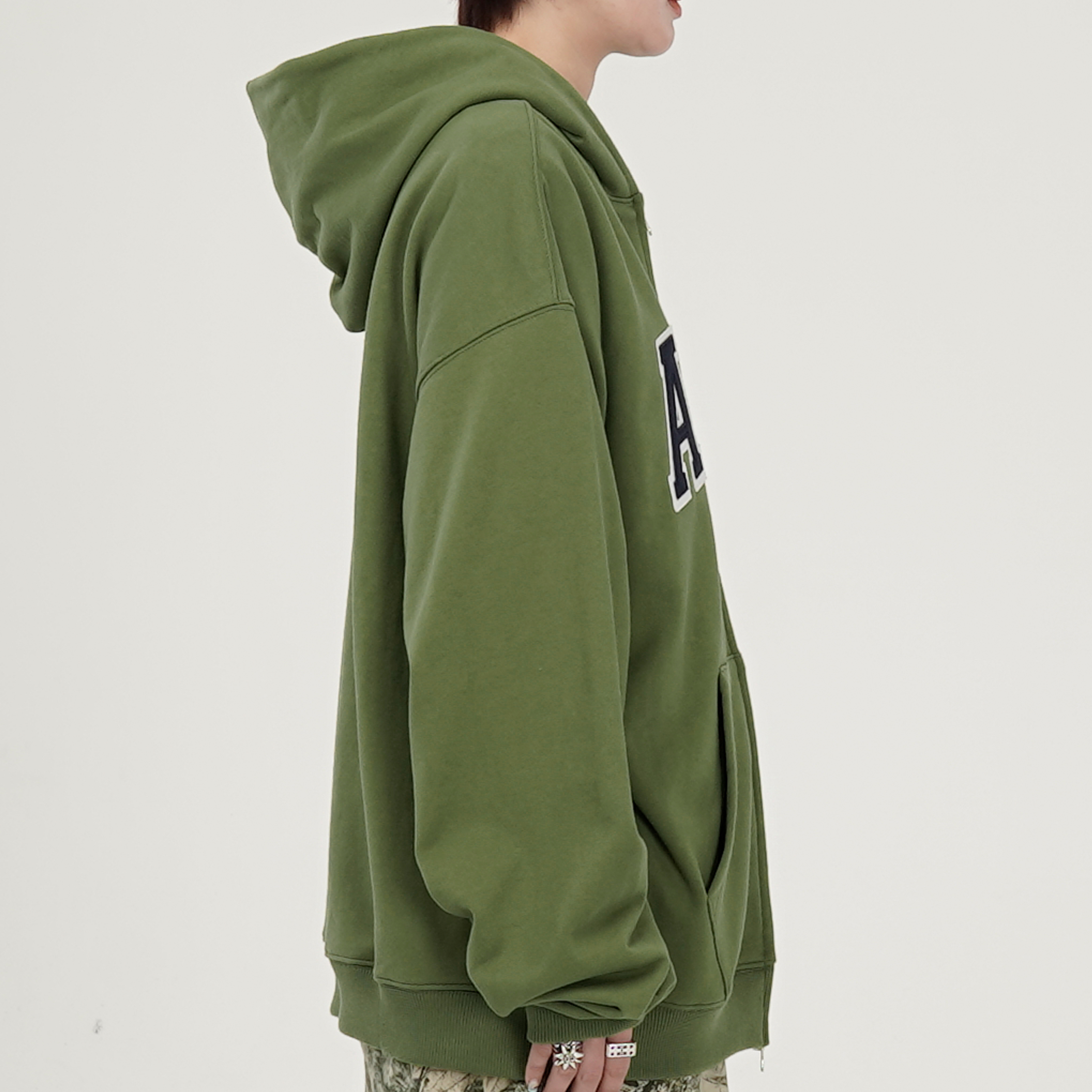 THE MUSEUM VISITOR ART APPLIQUE HOODIE ZIP UP - 26SS