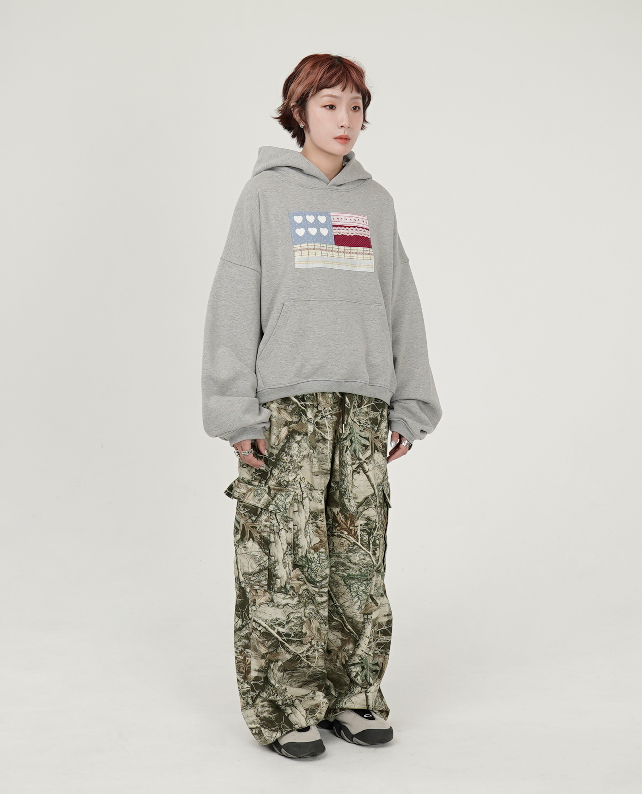 THE MUSEUM VISITOR PATCHWORK SIX HEART SWEAT HOODIE - 26SS