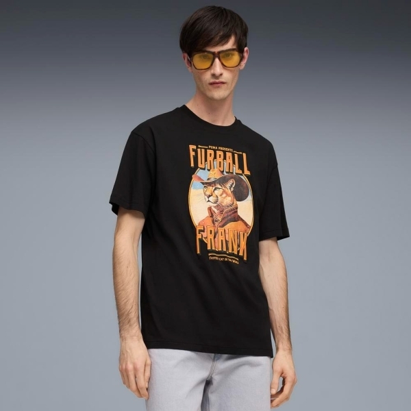 PUMA 短T 流行系列 黑 貓牛仔 圖樣 寬鬆 短袖 T恤 男 63443401