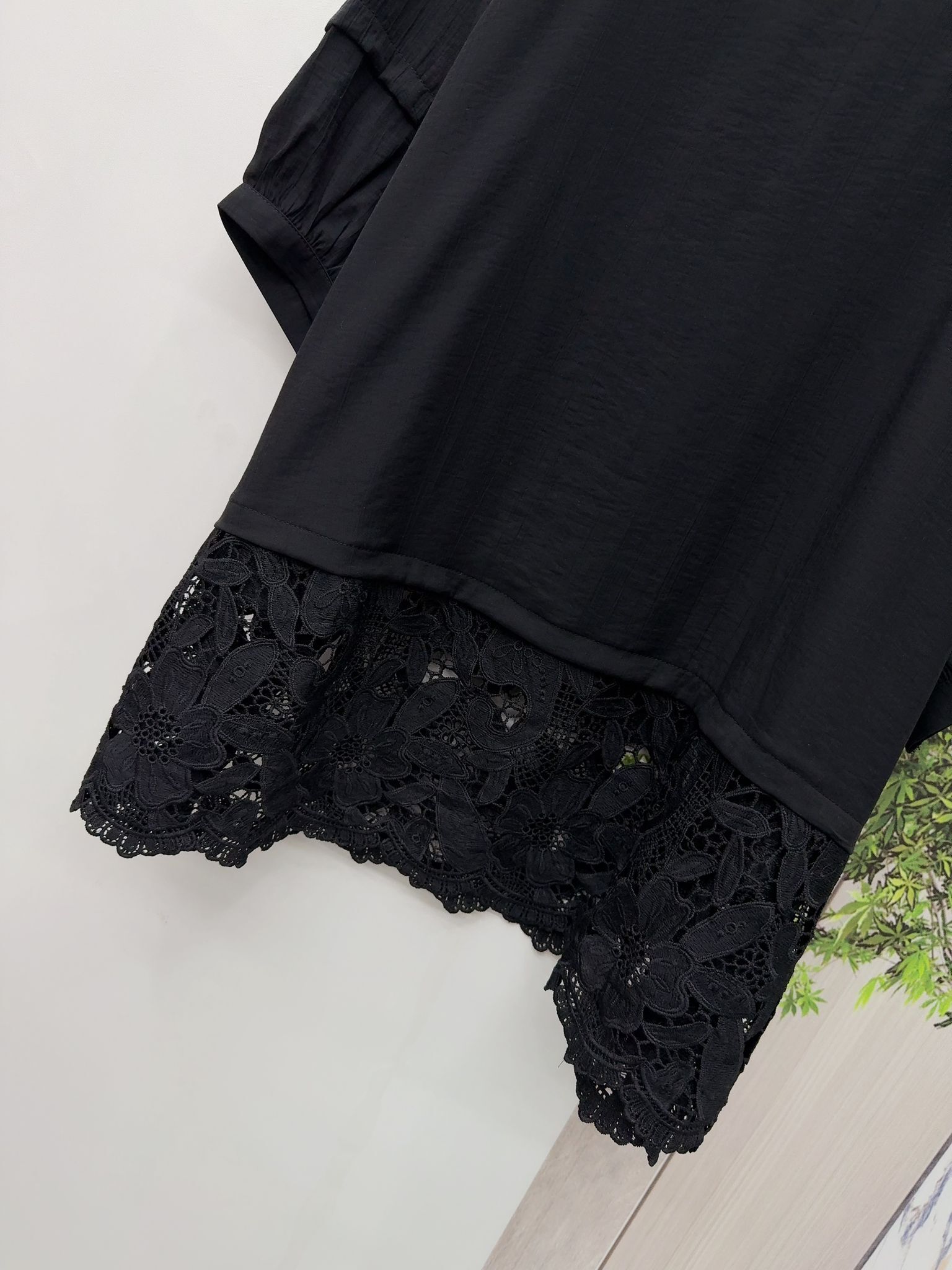 Mar 下腳通花淨色top~150A