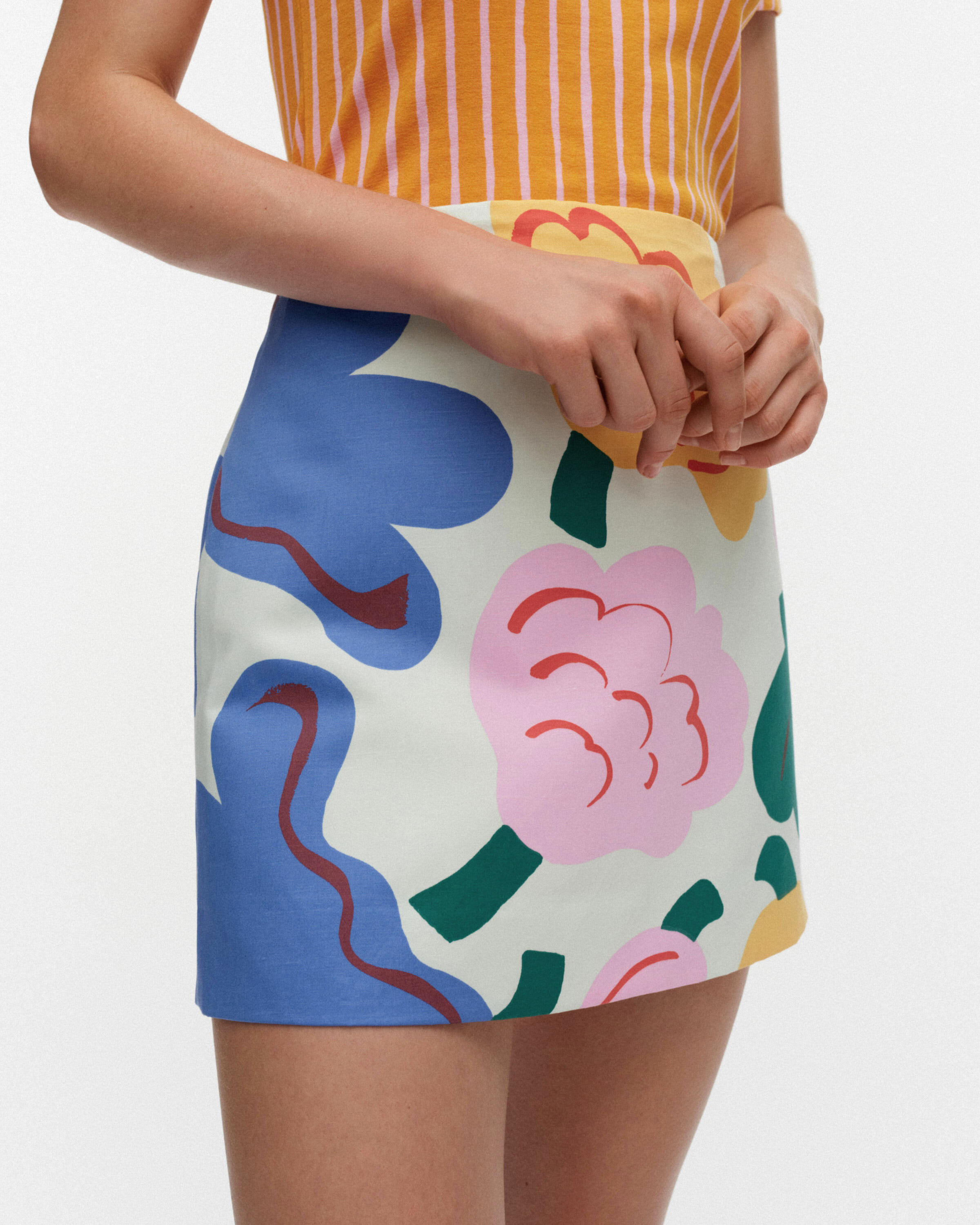 Iloita Kukasta Kukkaan 短裙